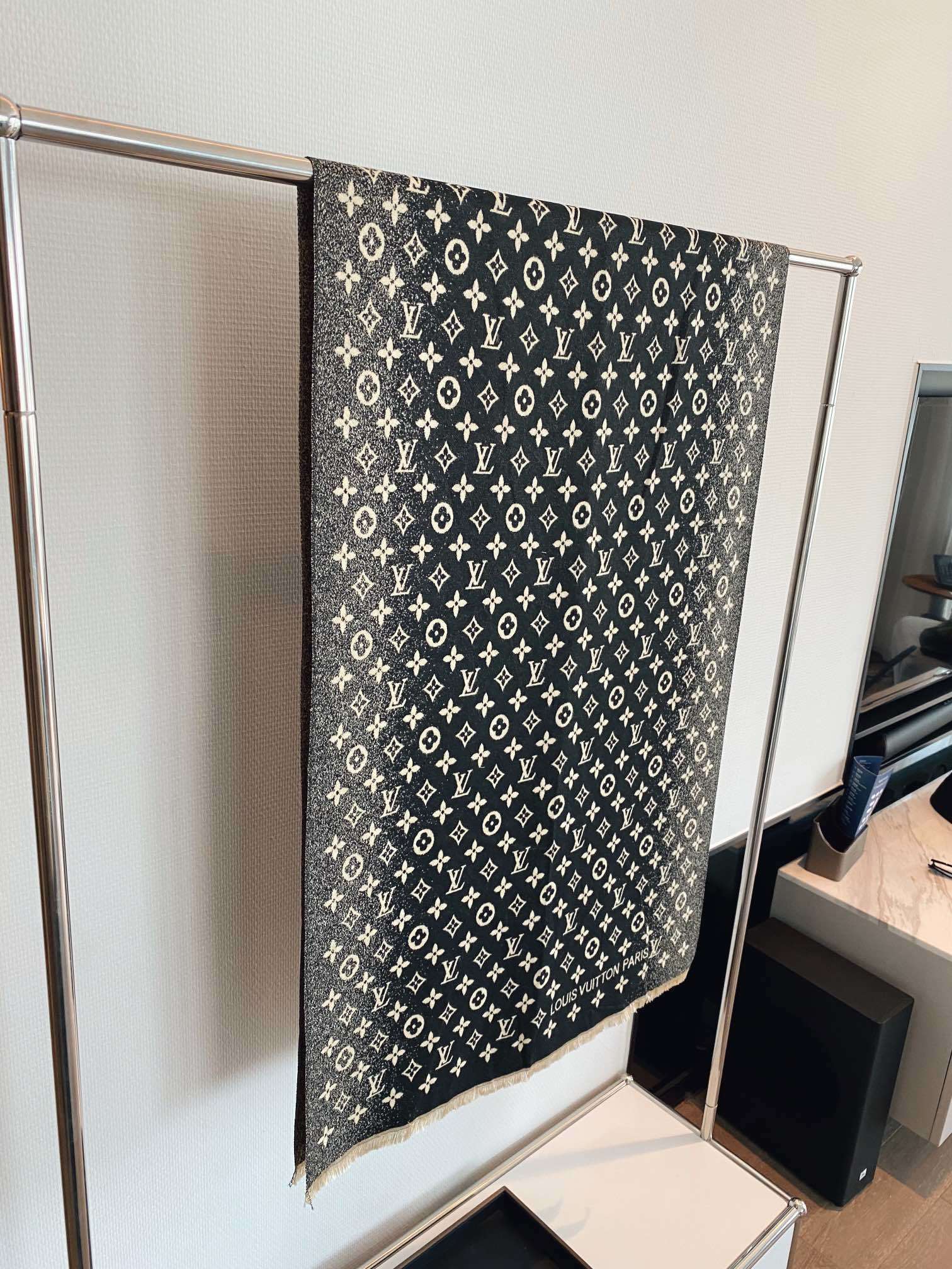 Yar3994 $33.99  WJ gallery