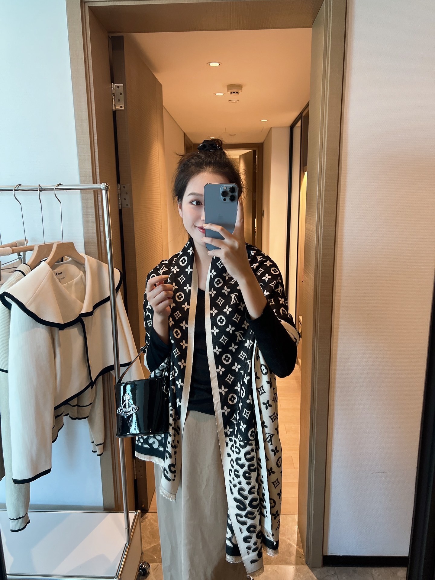 Yar3995  33.99$    WJ gallery