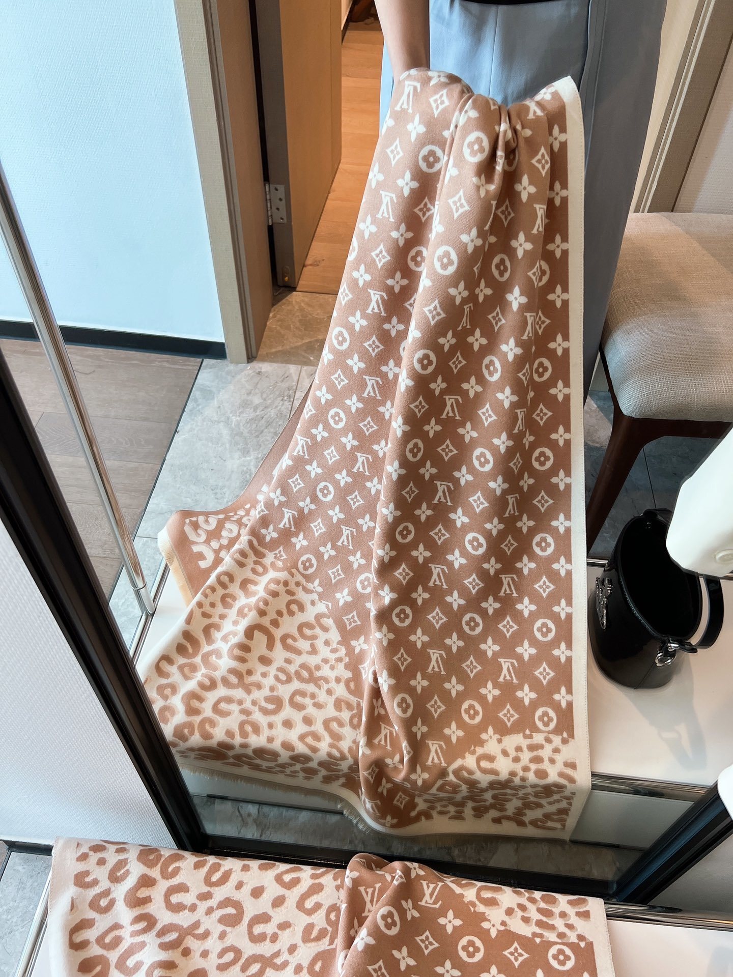 Yar3995  33.99$    WJ gallery