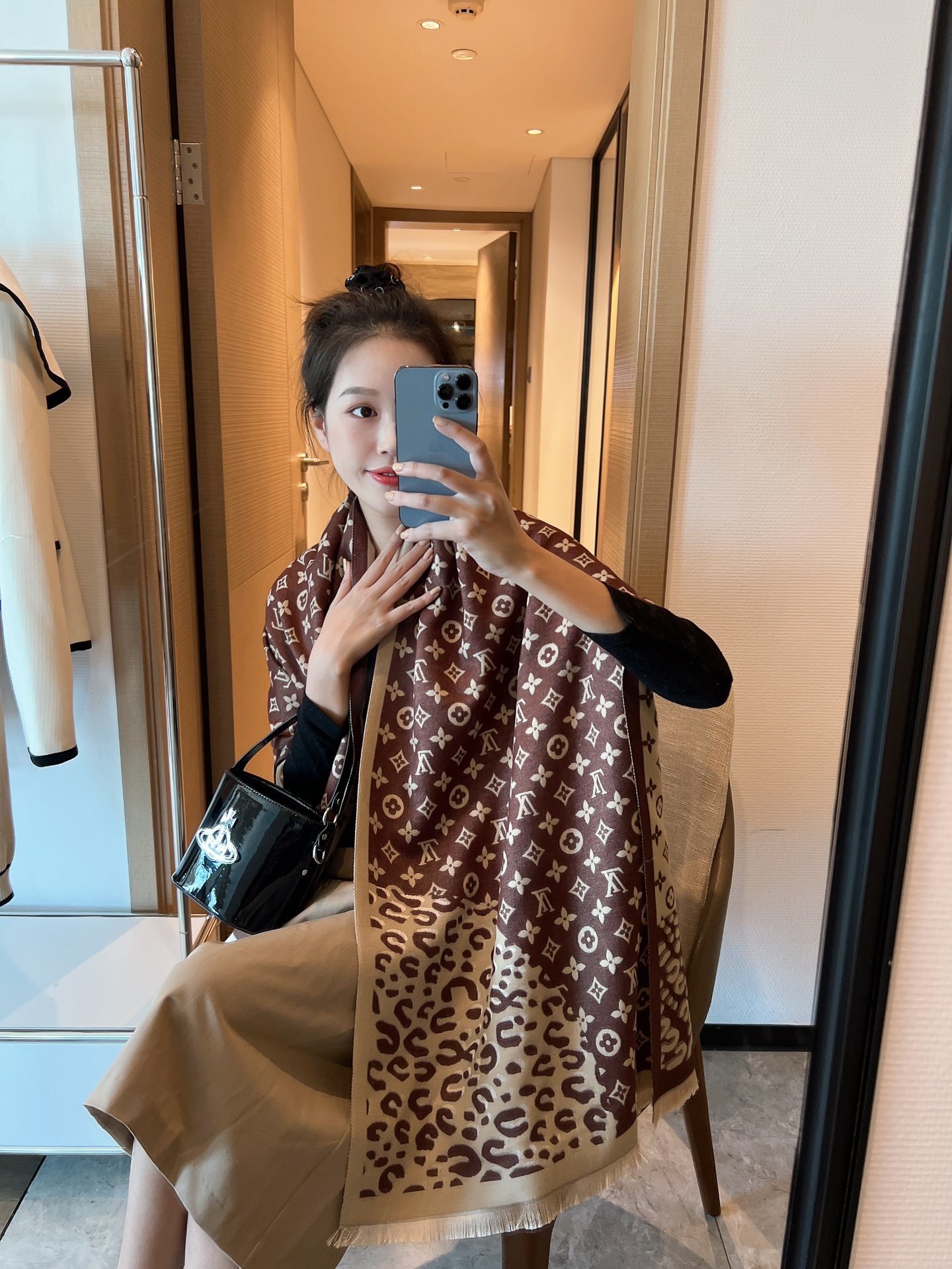 Yar3995  33.99$    WJ gallery