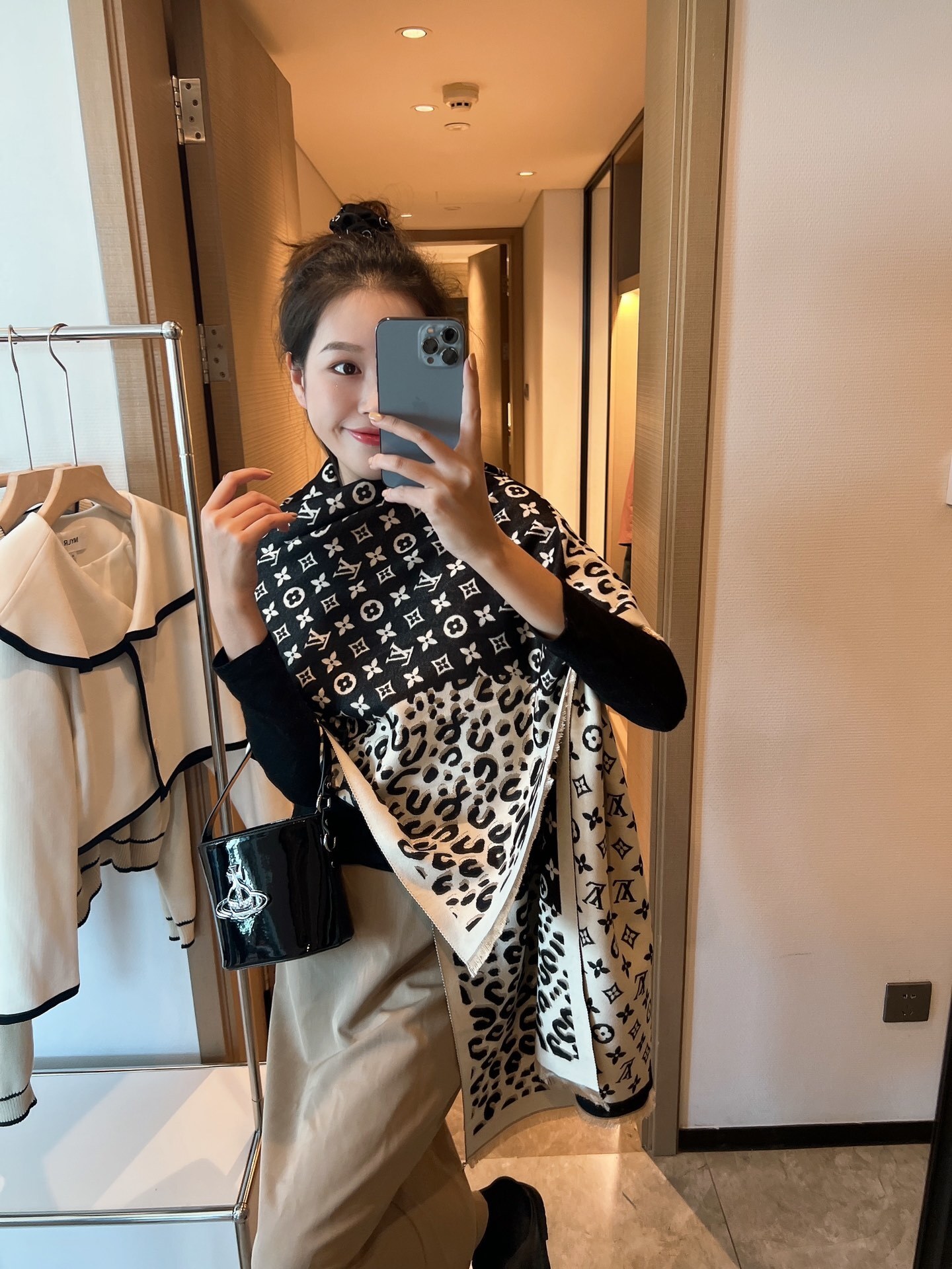 Yar3995  33.99$    WJ gallery