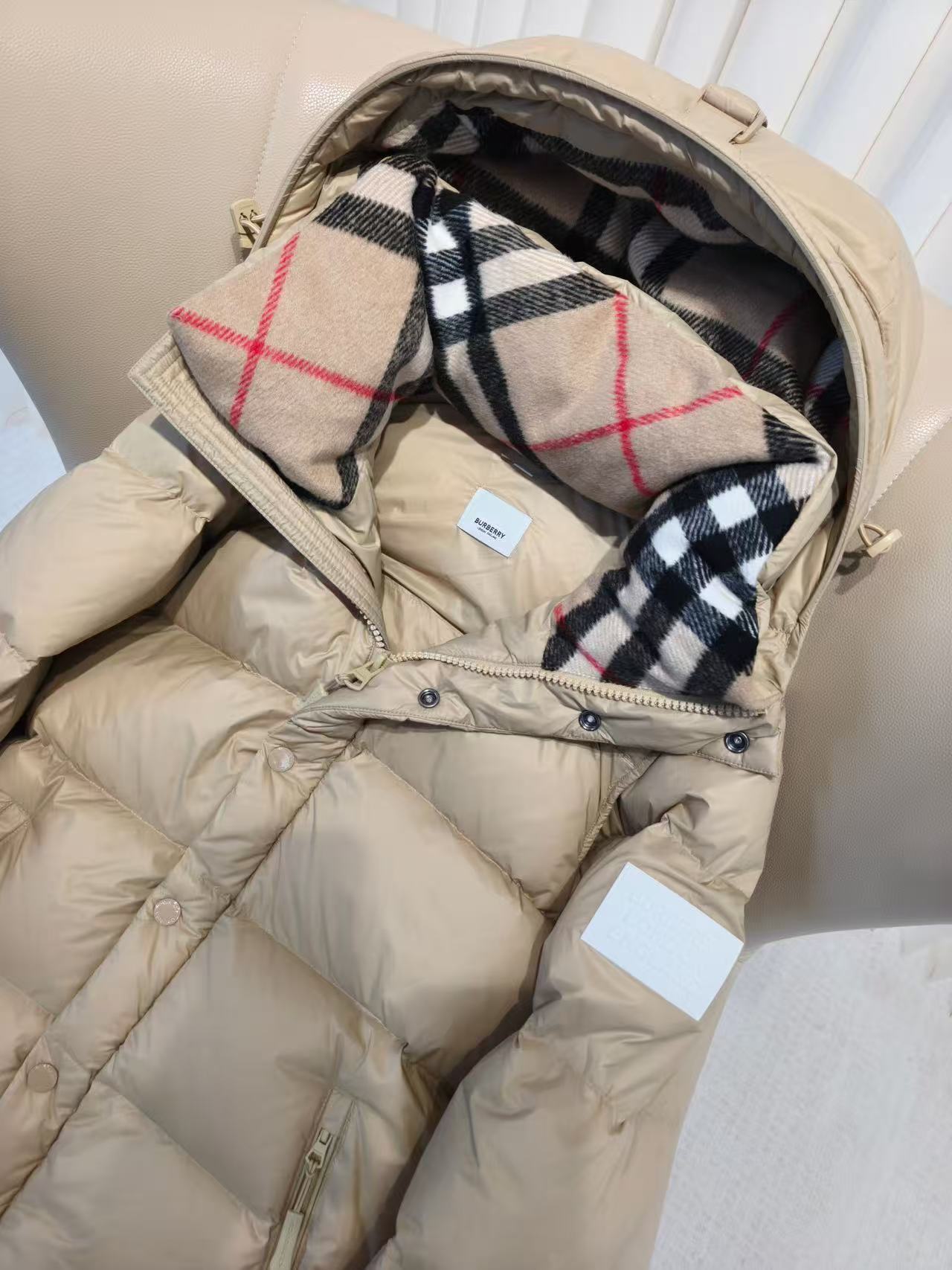 Yar4008 Burberry 89$ gallery