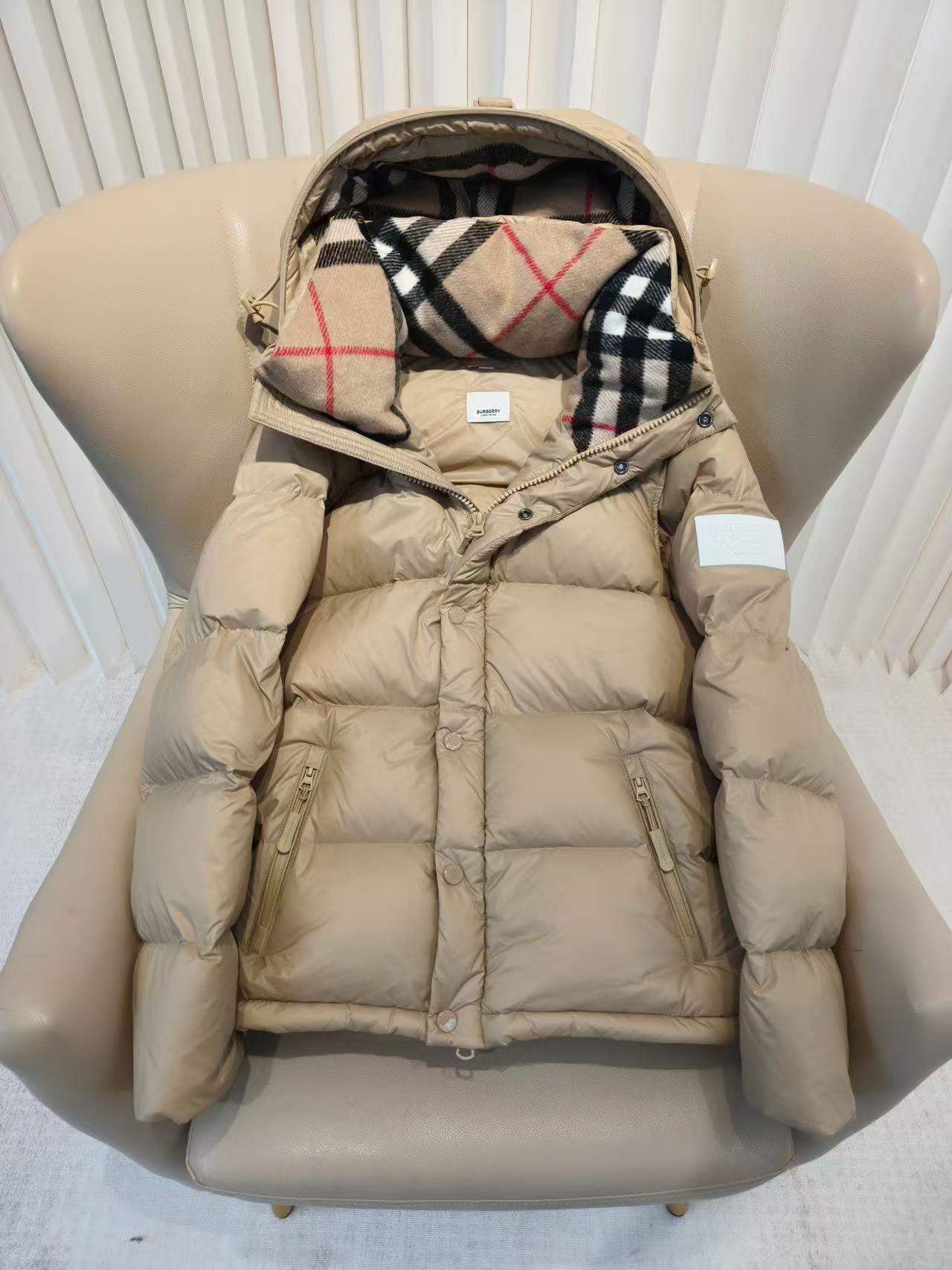 Yar4008 Burberry 89$ gallery