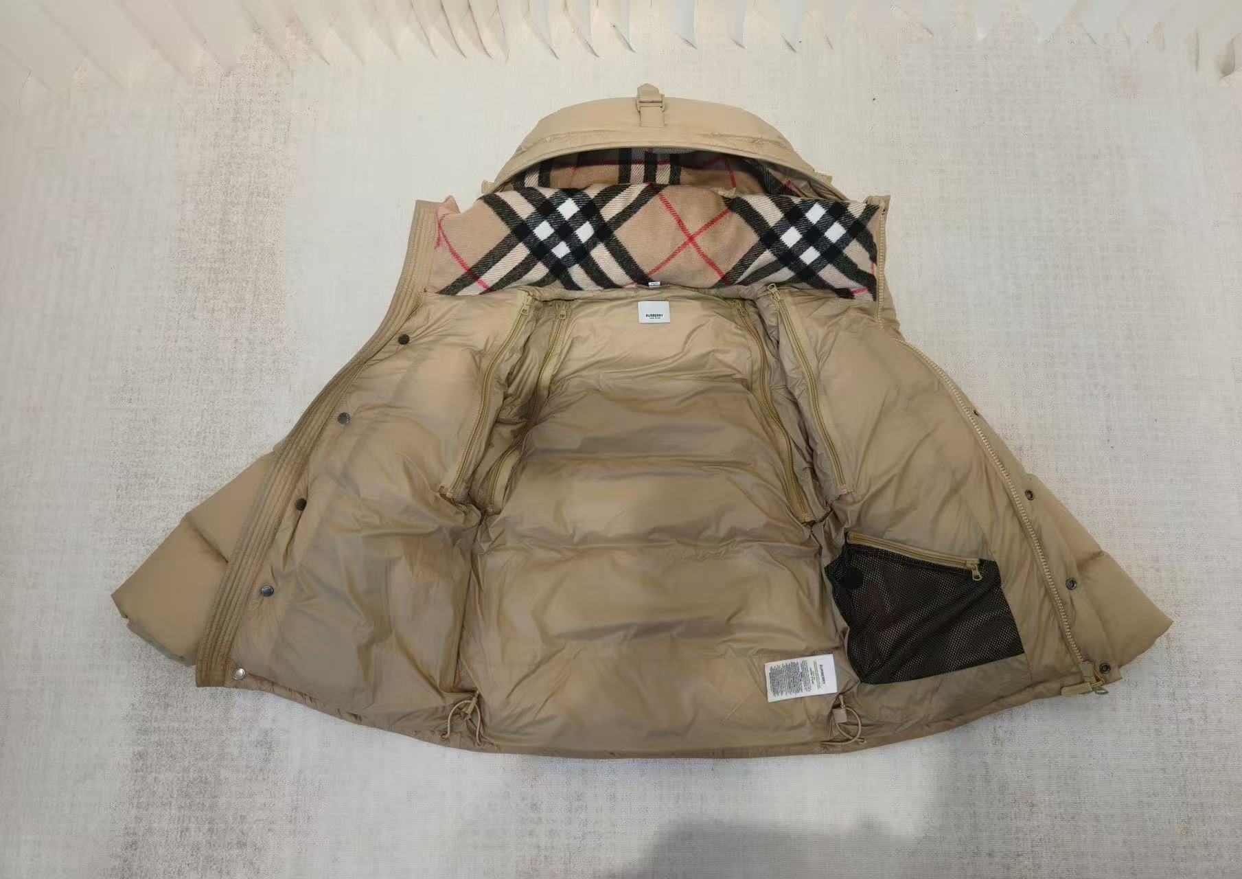Yar4008 Burberry 89$ gallery
