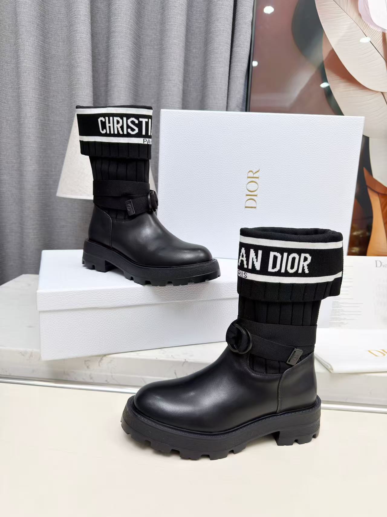 Yar4012 DIOR  95$ gallery