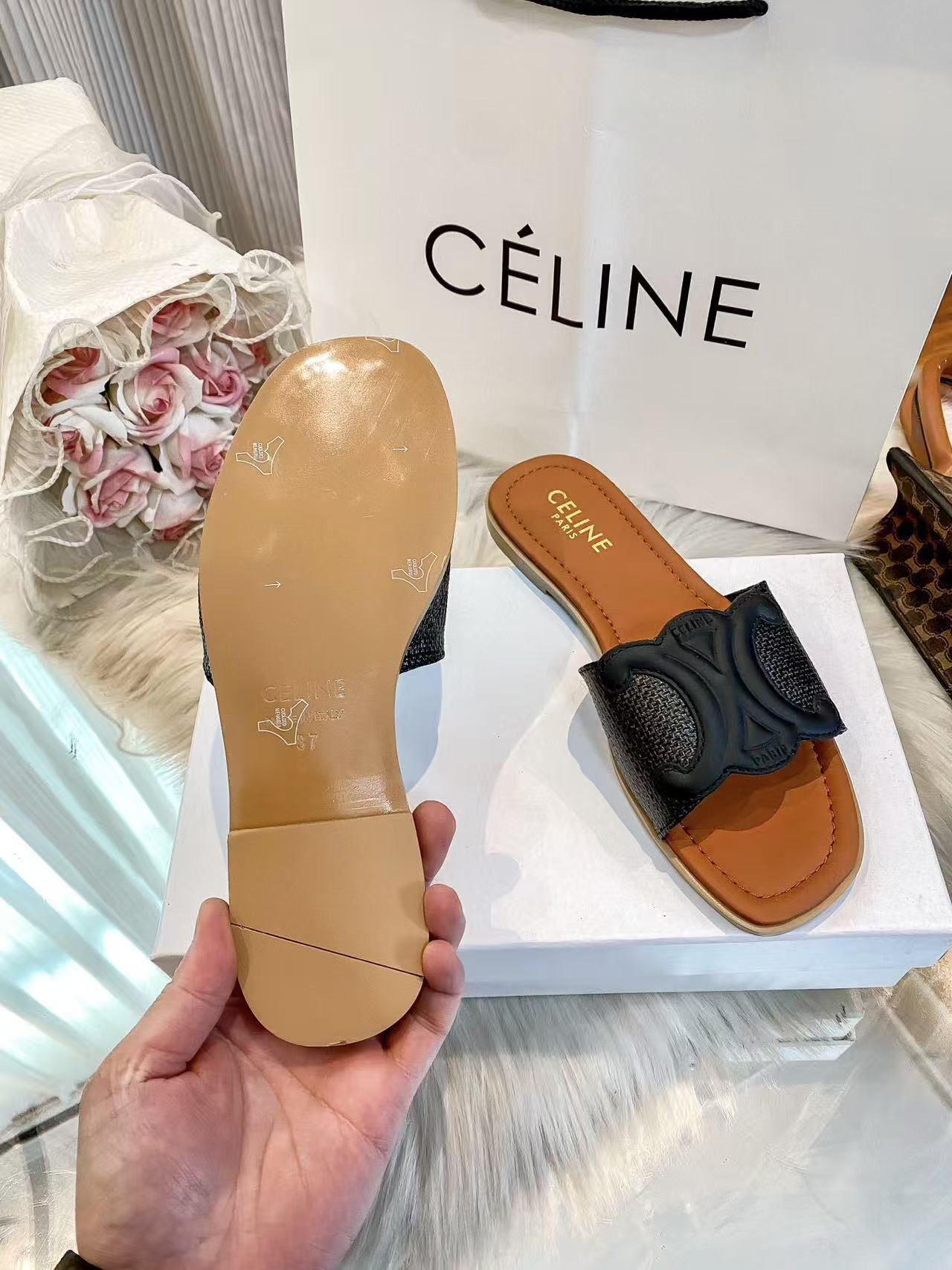 Yar4013 Celine 54$ gallery