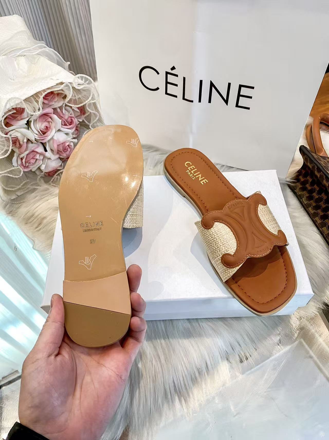 Yar4013 Celine 54$ gallery