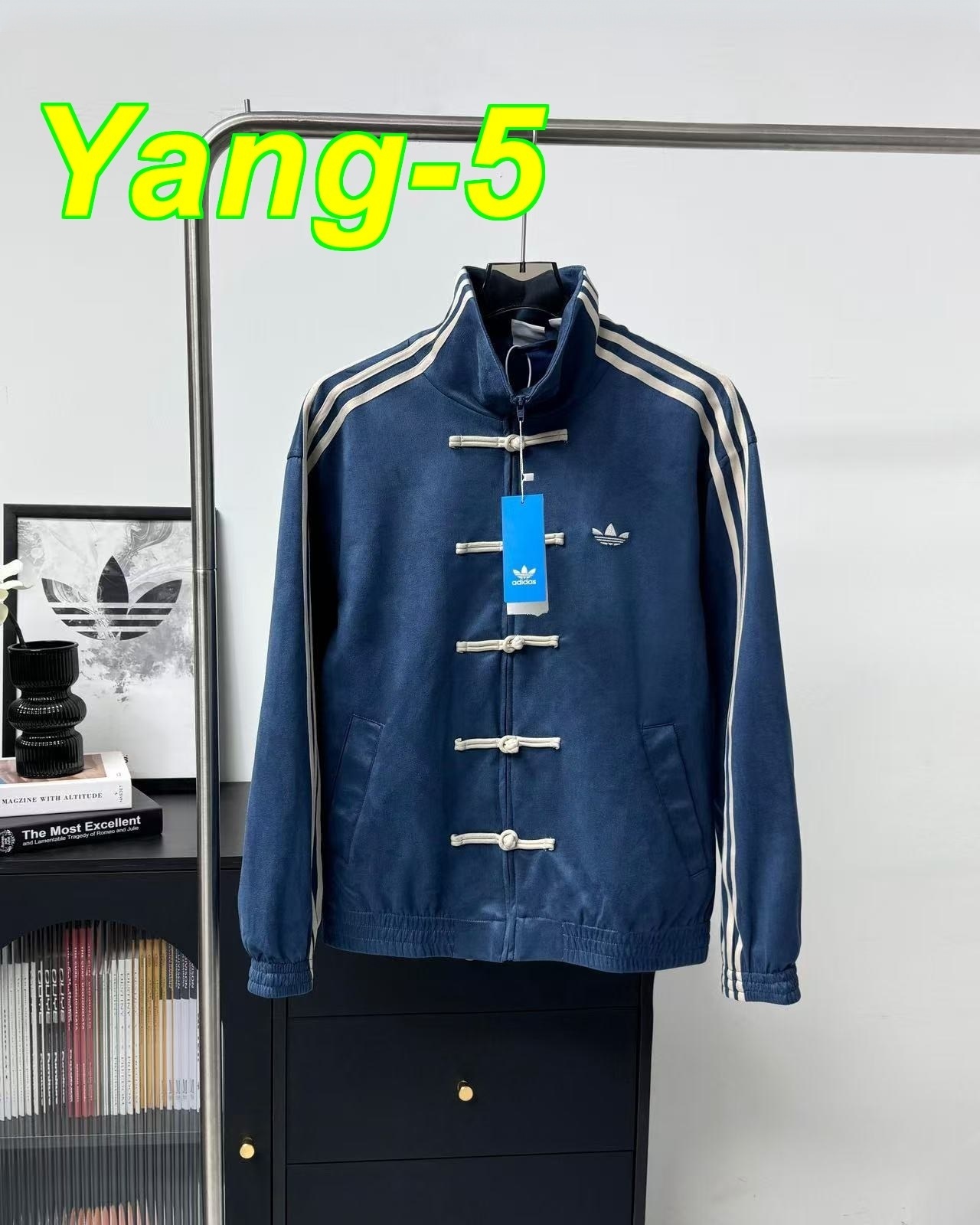 Yar4028 ADIDAS 52$ gallery