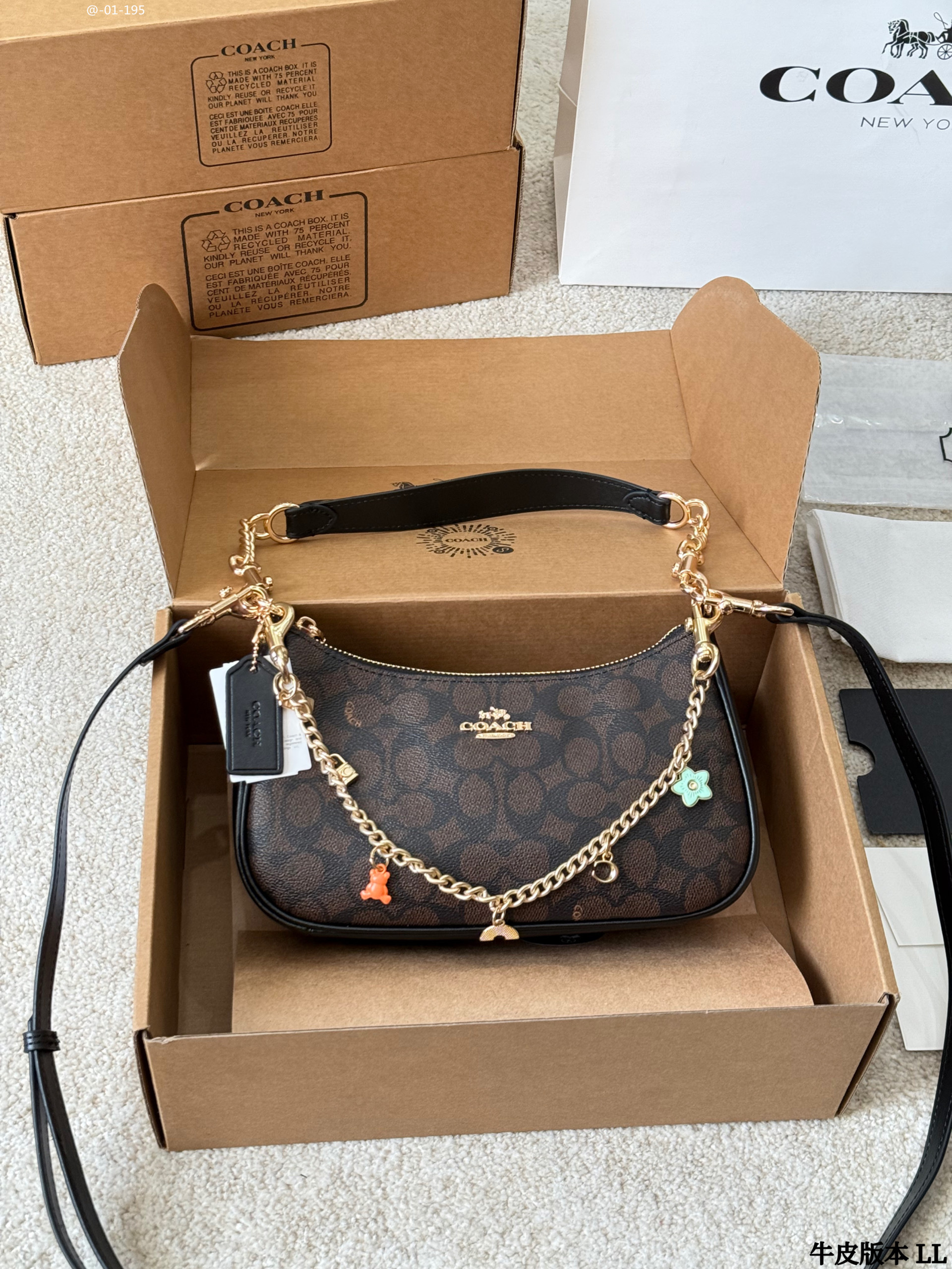 Yar4036 Coach 52$ gallery