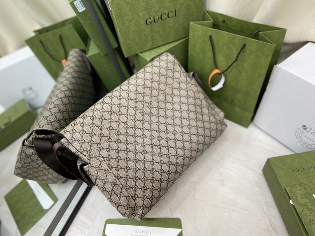 Yar4037 GUCCI  64$ gallery