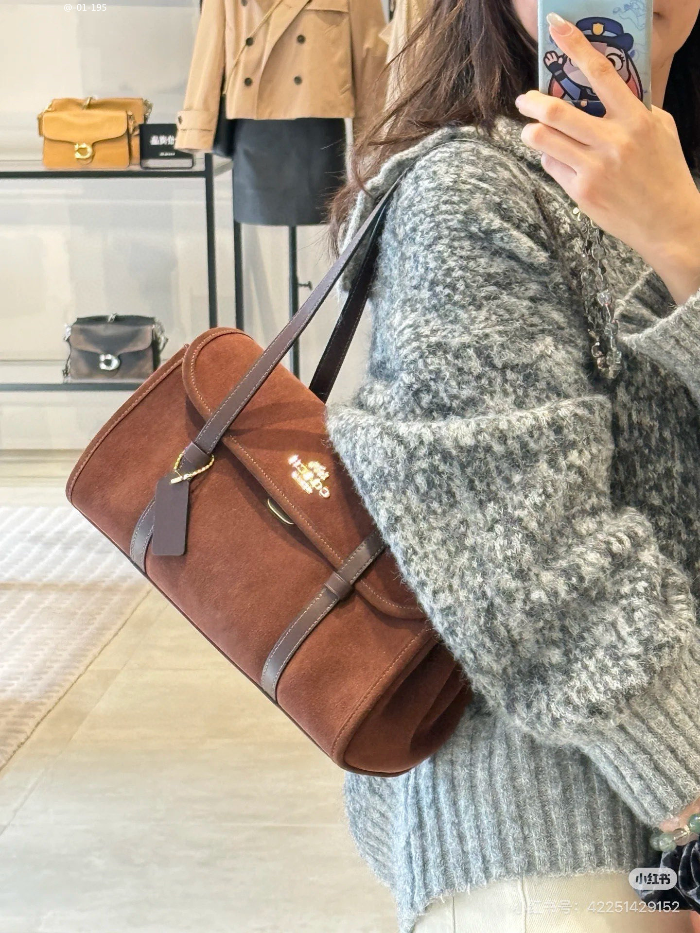 Yar4045 Coach 62$ gallery