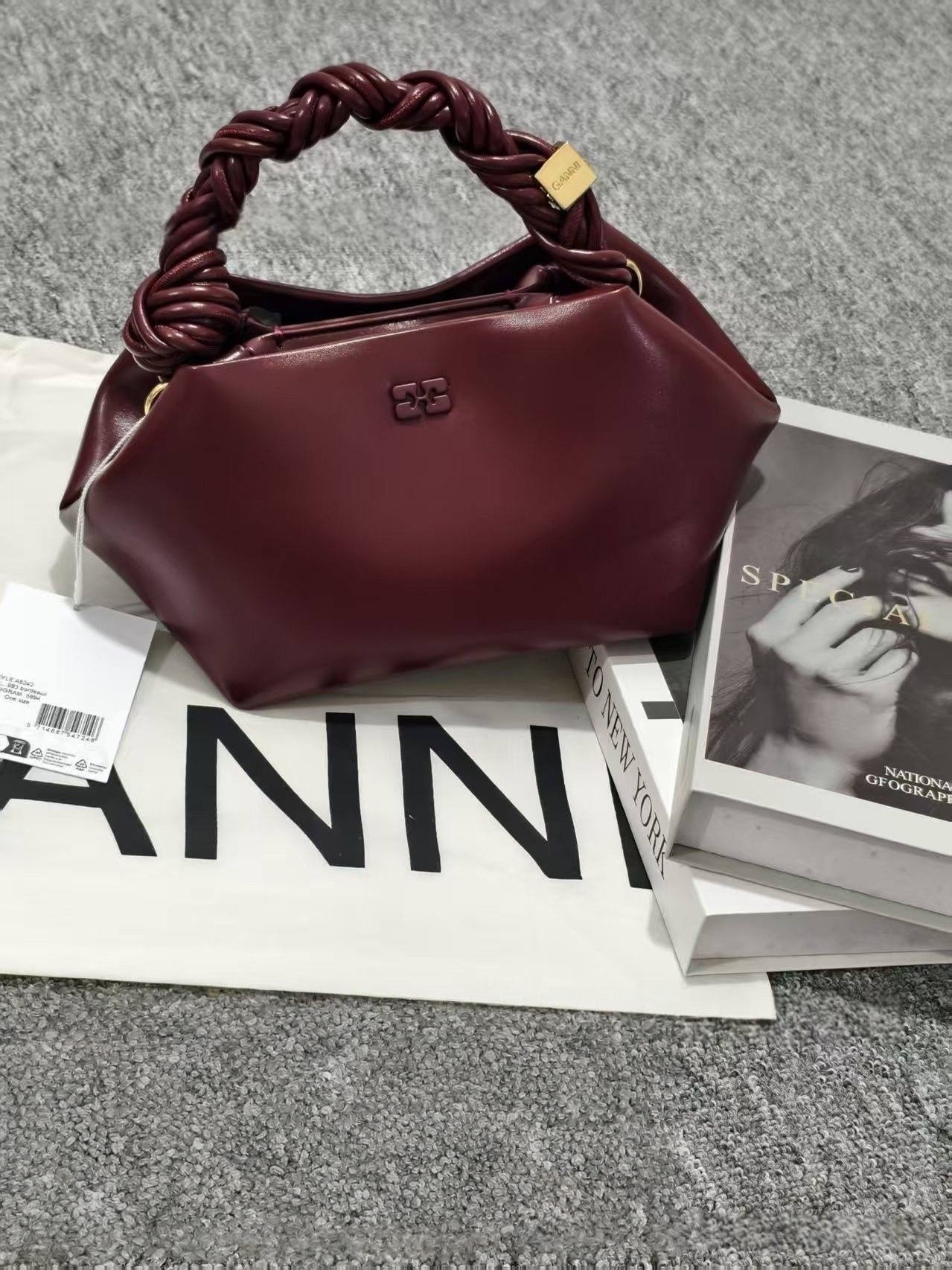 Yar4051 GANNI 69$ gallery