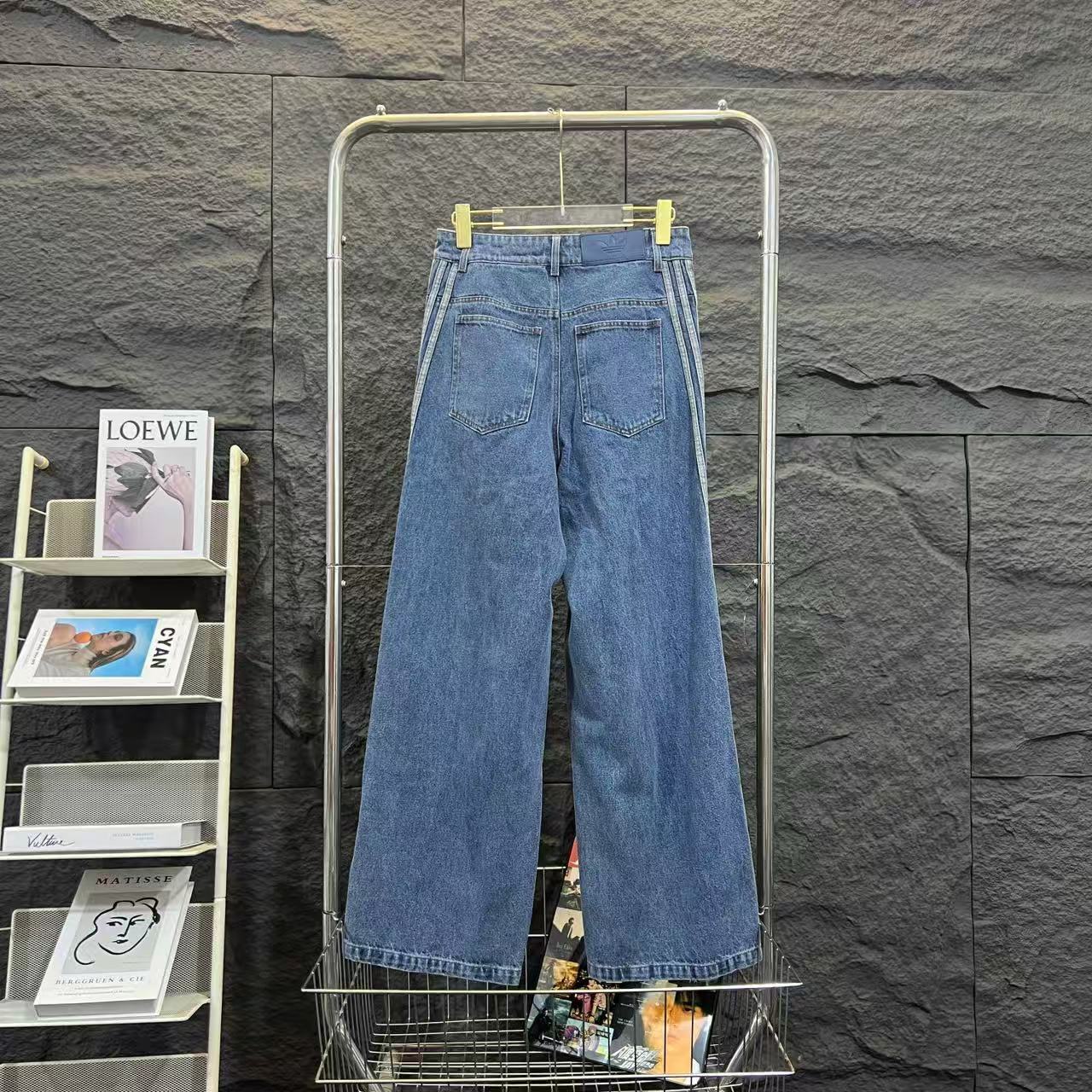 Yar4054 ADIDAS 54$ gallery