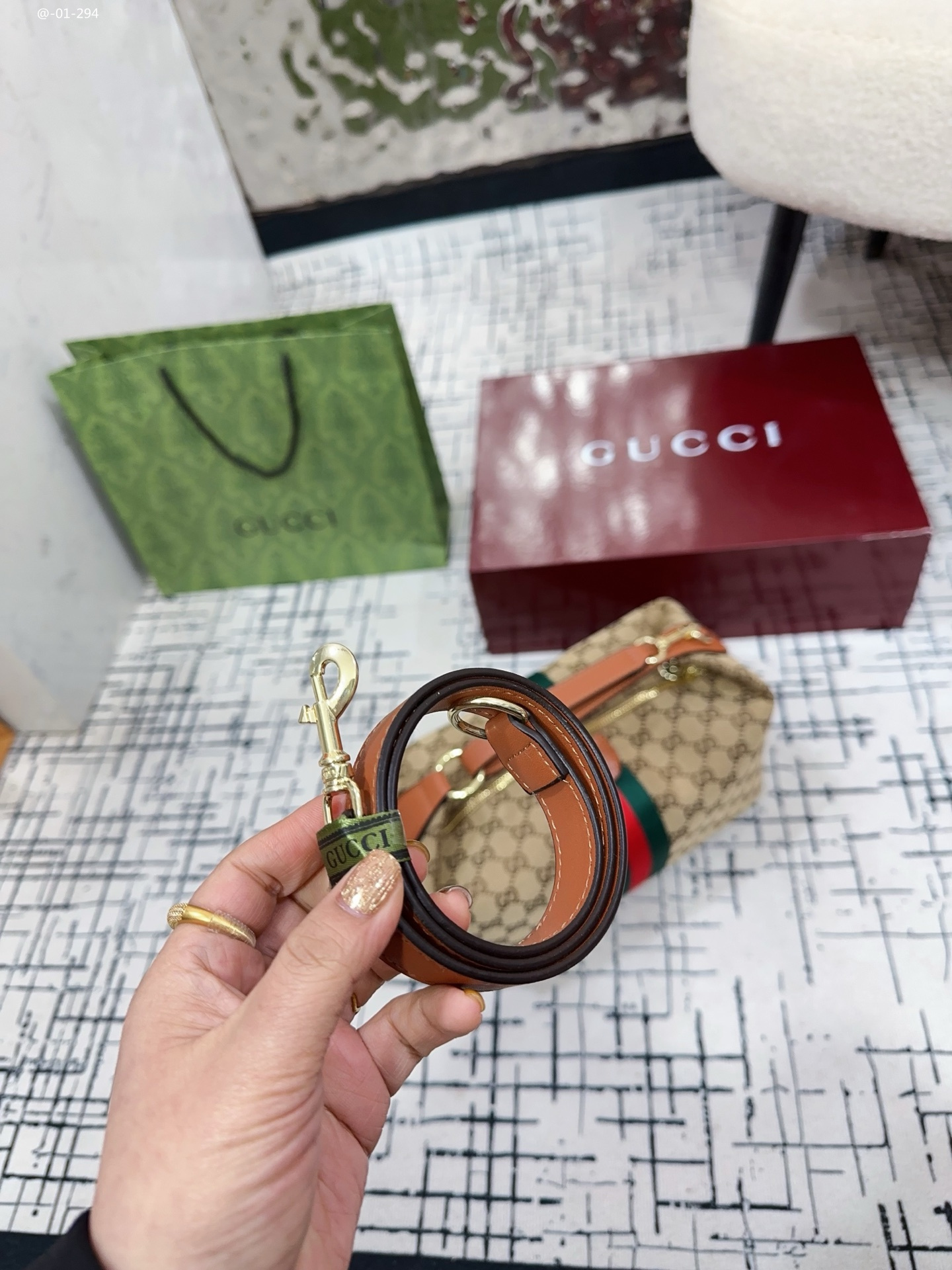 Yar4066 GUCCI 62.99$ gallery