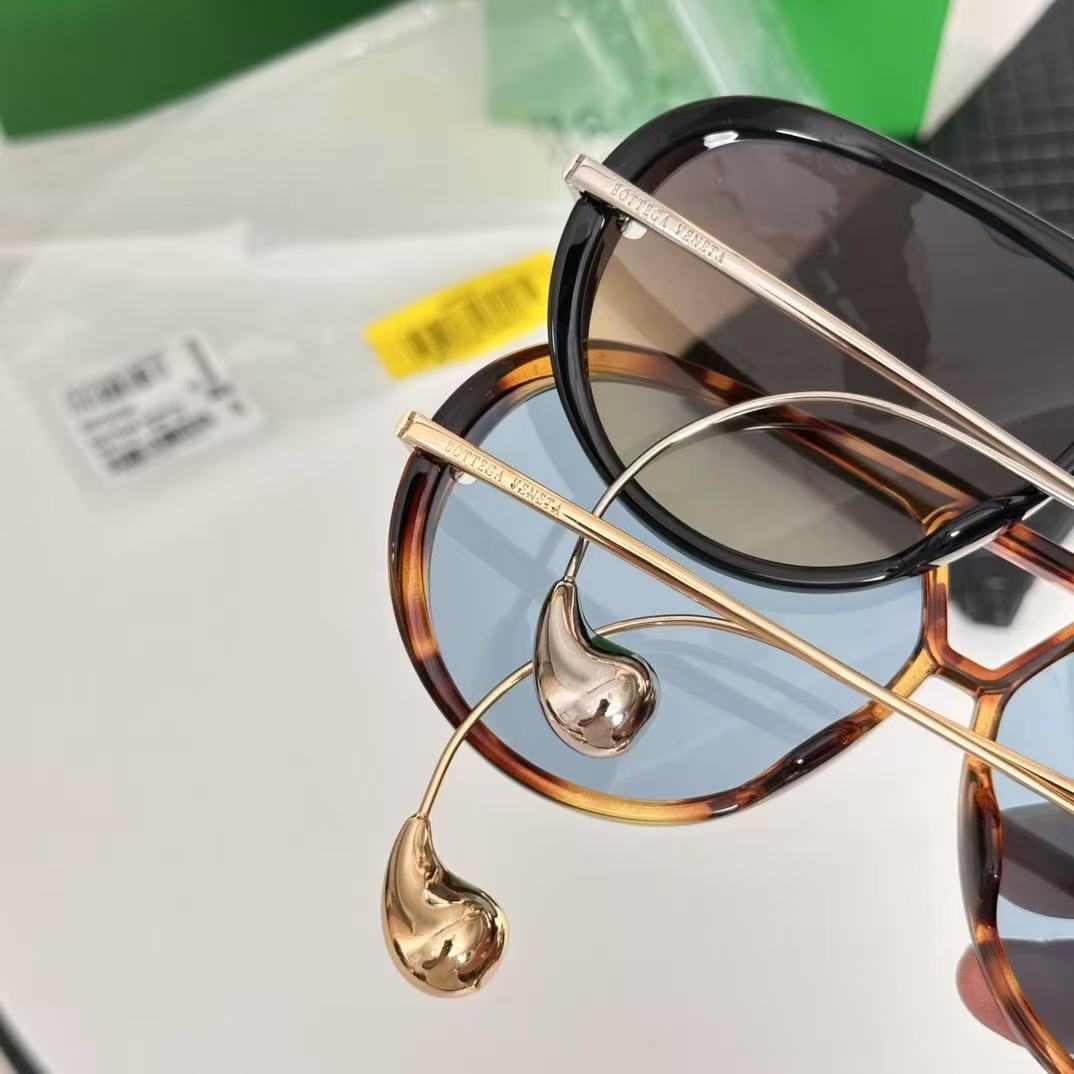 Yar4071 BOTTEGA VENETA 58.99$ gallery