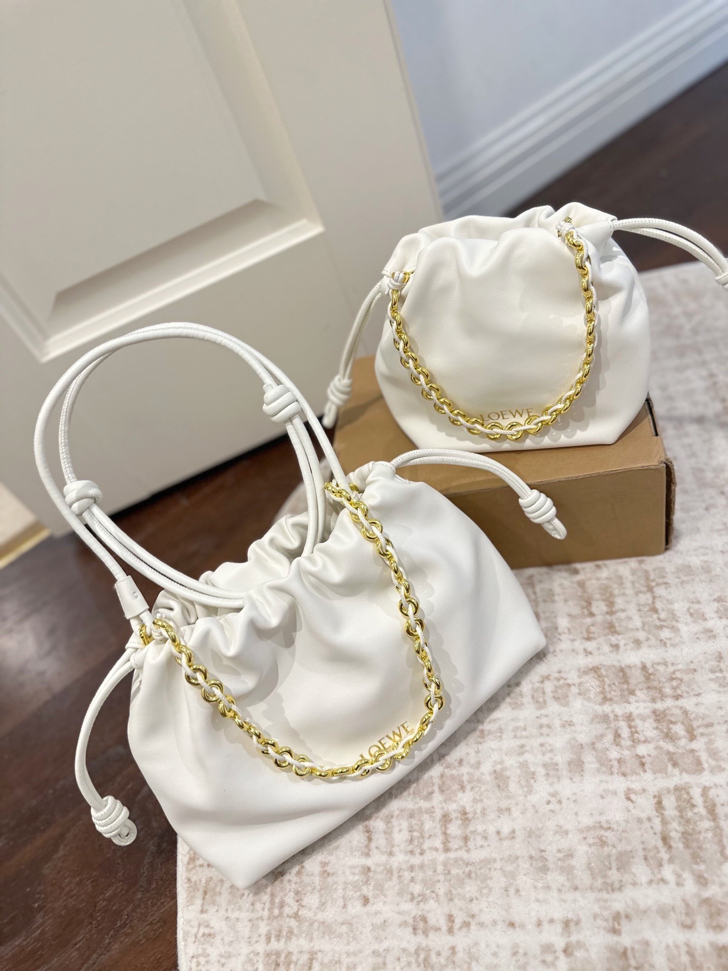 LOEVE 82-88$ ID:A0075 gallery