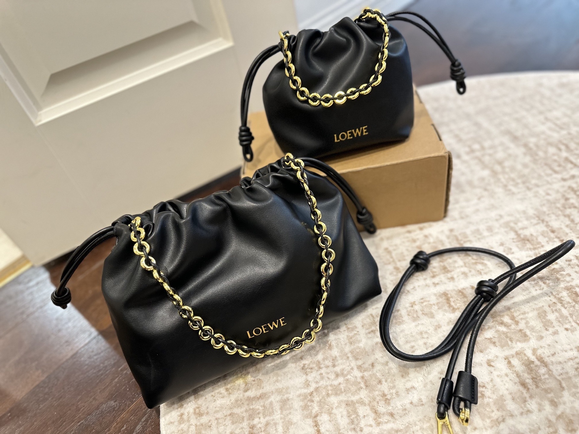 LOEVE 82-88$ ID:A0075 gallery