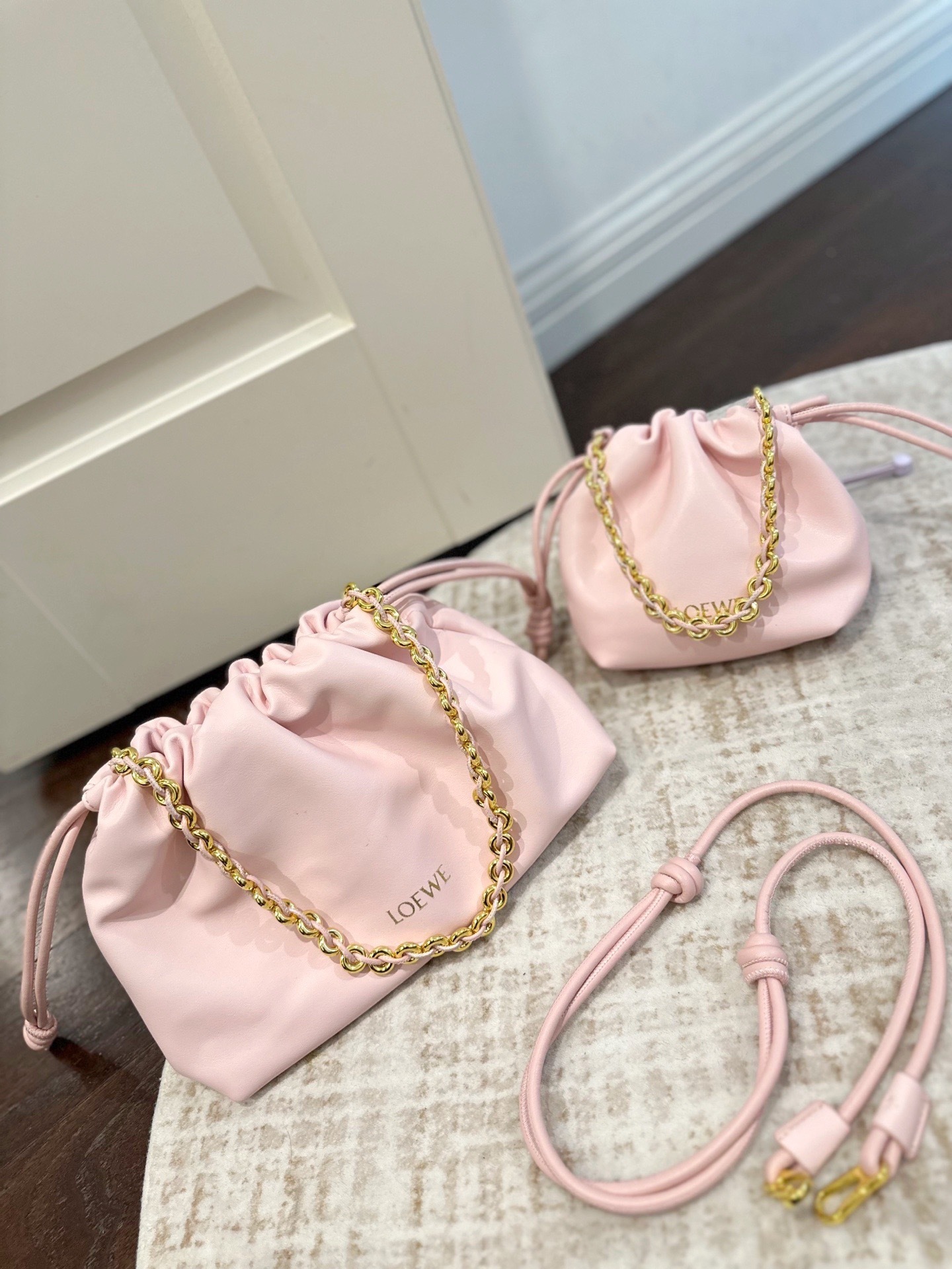 LOEVE 82-88$ ID:A0075 gallery