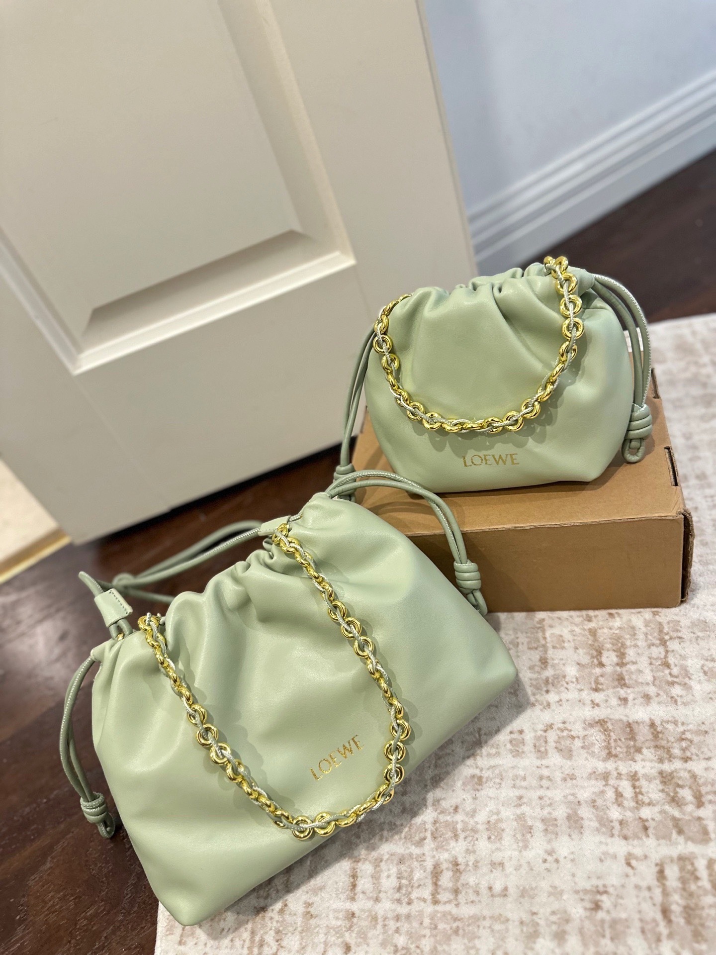 LOEVE 82-88$ ID:A0075 gallery