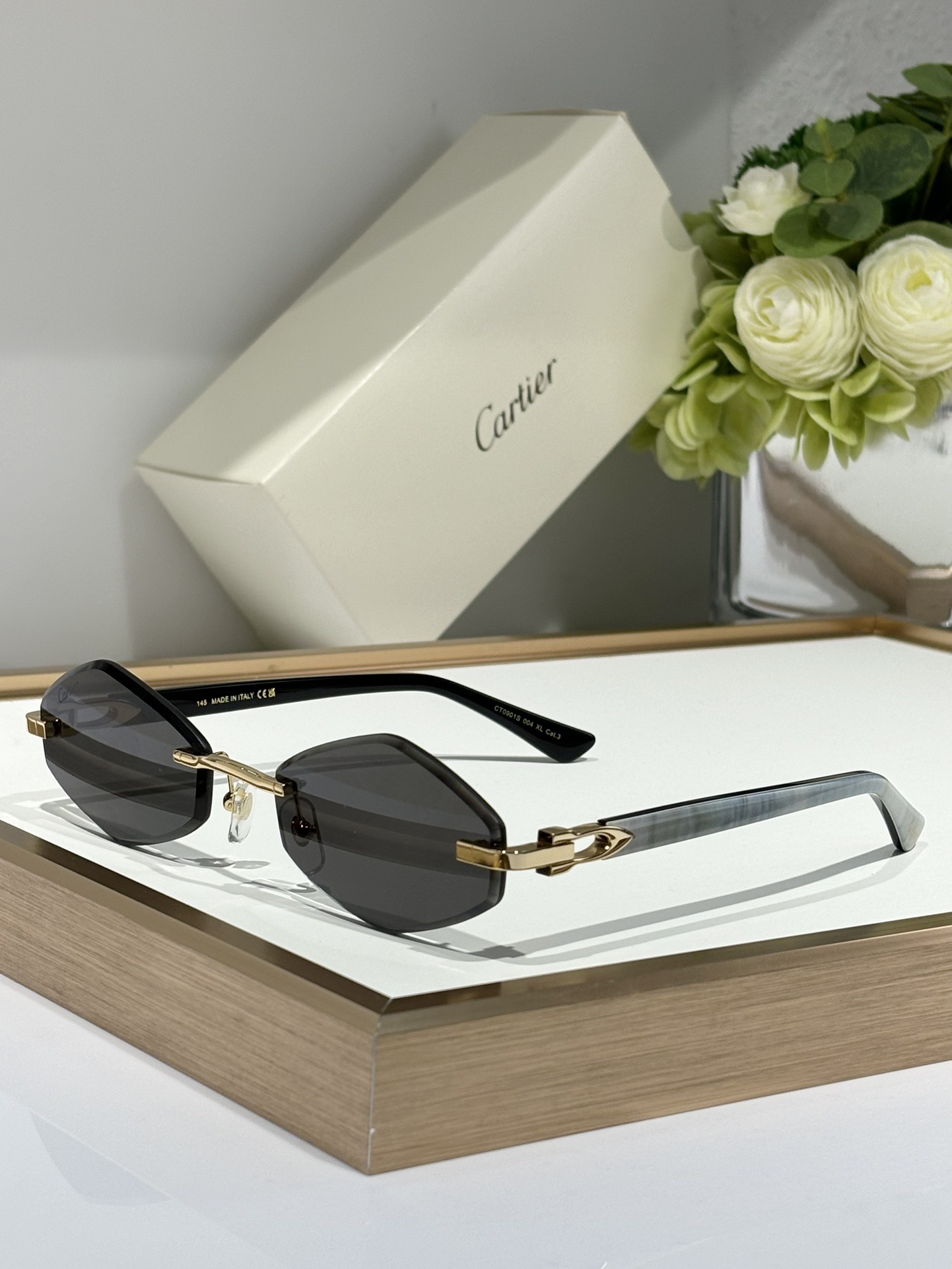CARTIER 72$ ID:00128 gallery