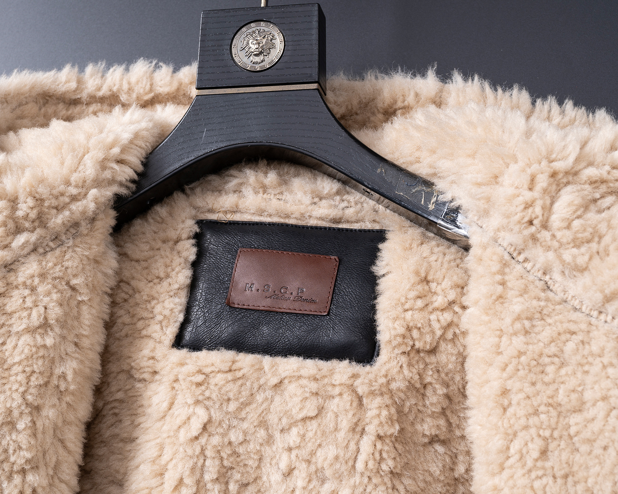 GIORGIO ARMANI 155$ ID:A0086 gallery