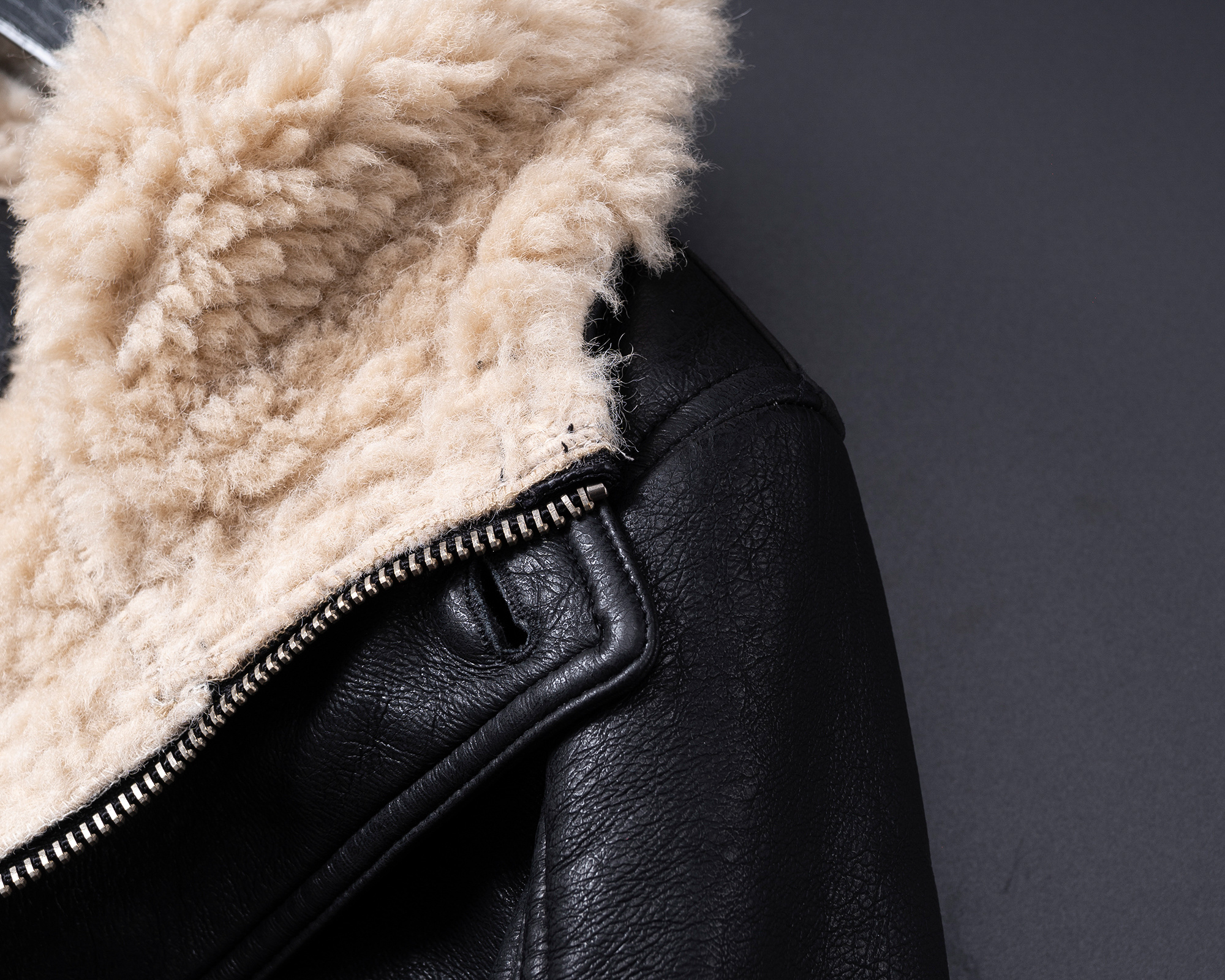 GIORGIO ARMANI 155$ ID:A0086 gallery