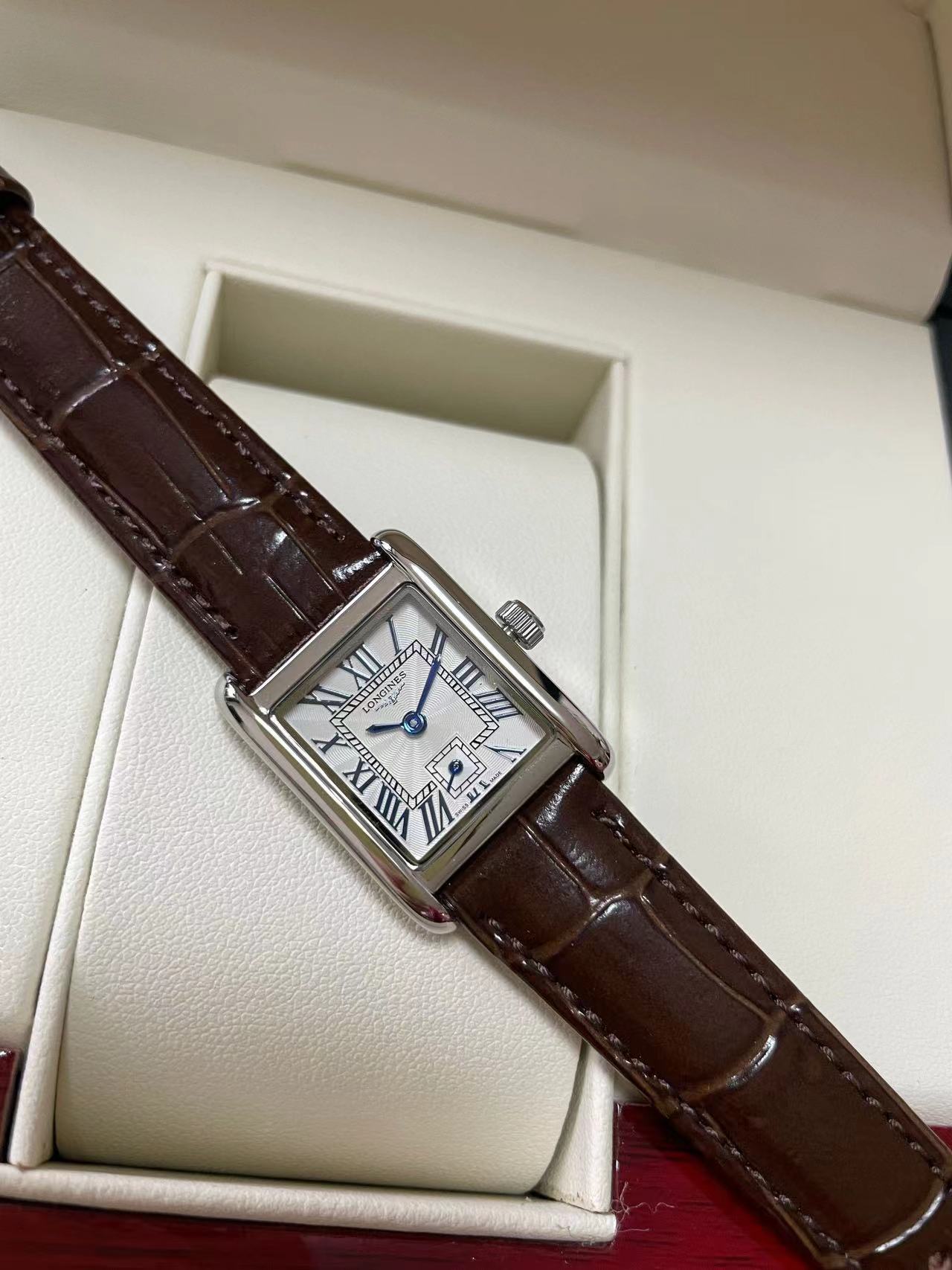Longines   $125   CODE:91010 gallery