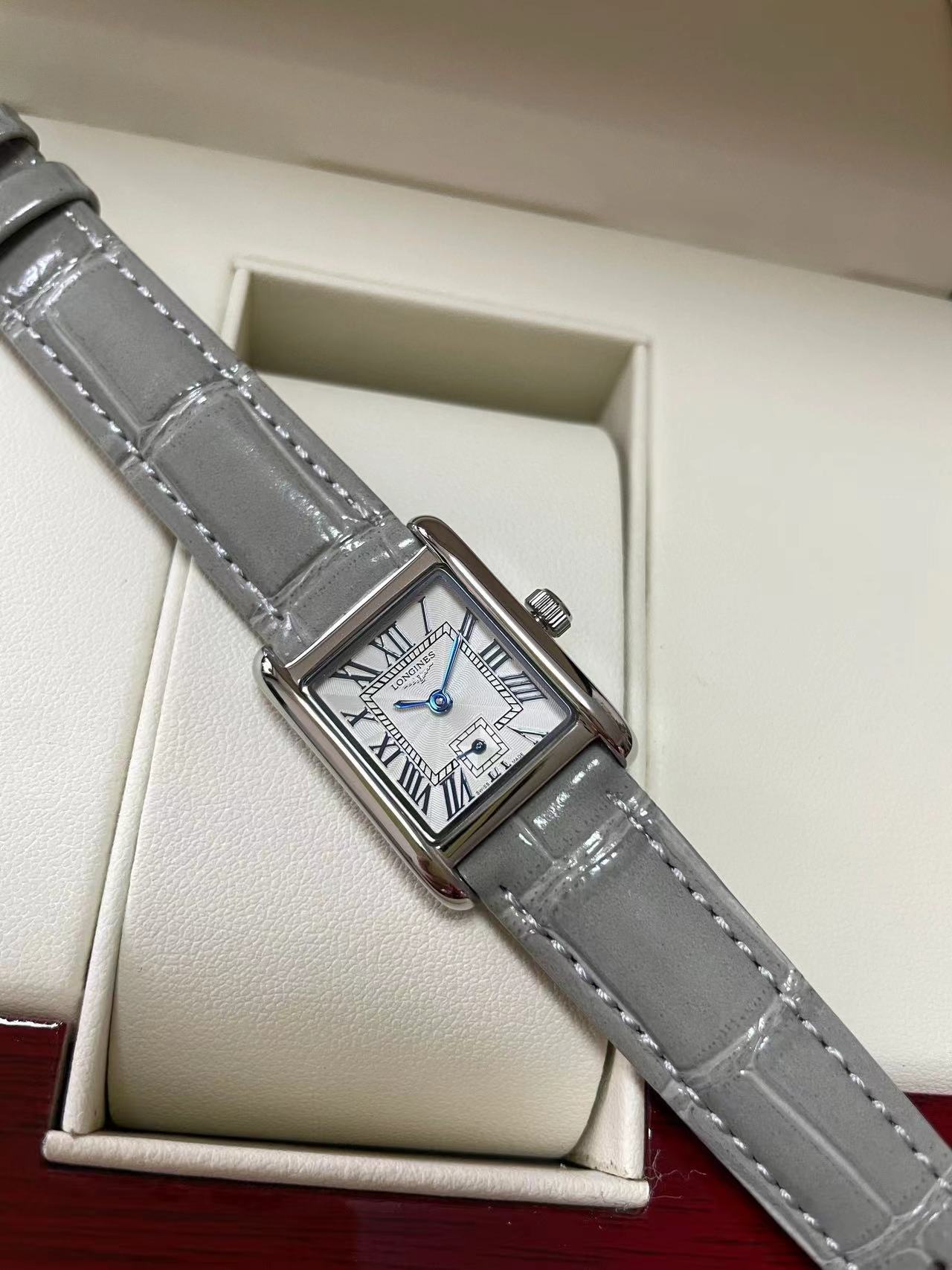 Longines   $125   CODE:91010 gallery