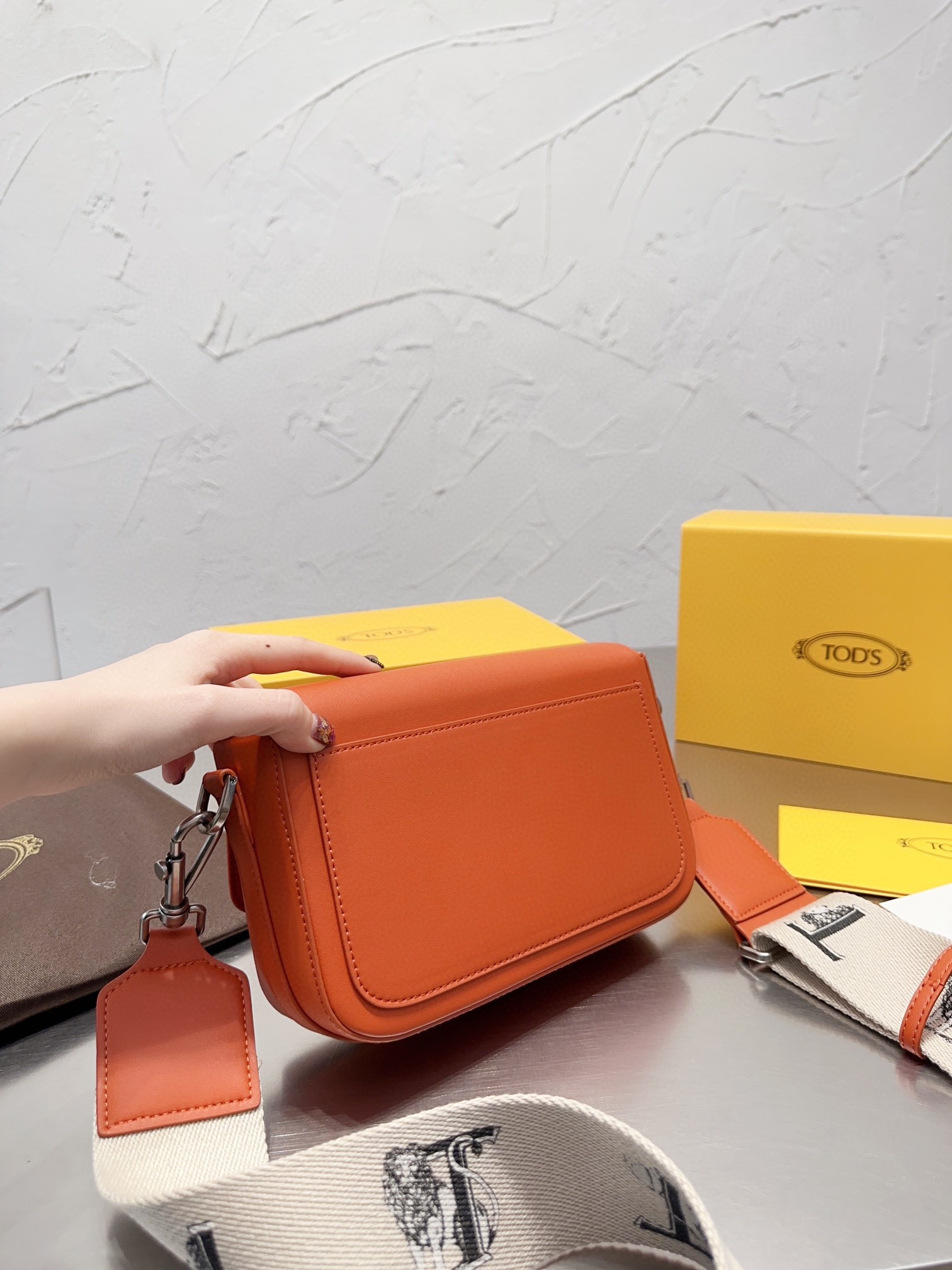 TOD'S $92 code:09003 gallery