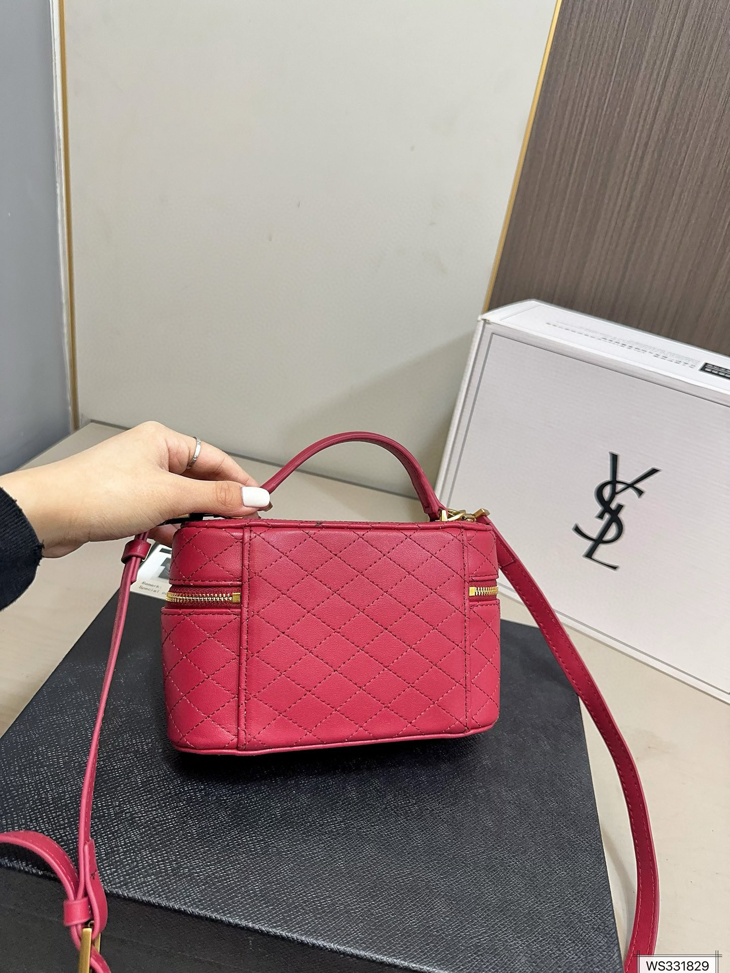 YSL 86$ ID:A0080 gallery