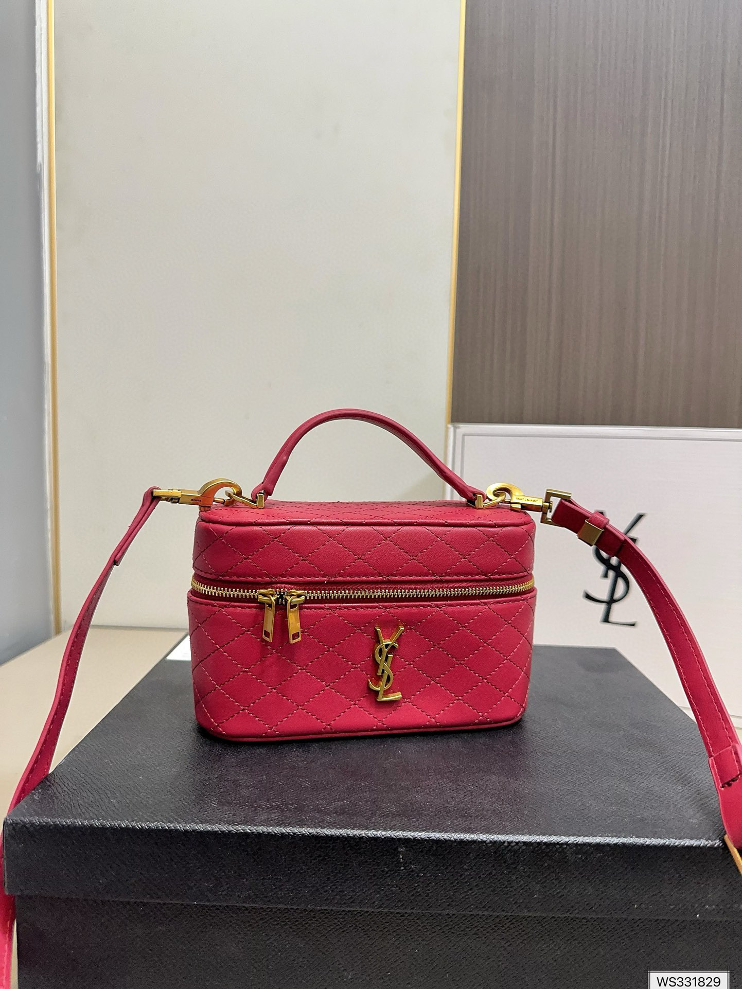 YSL 86$ ID:A0080 gallery