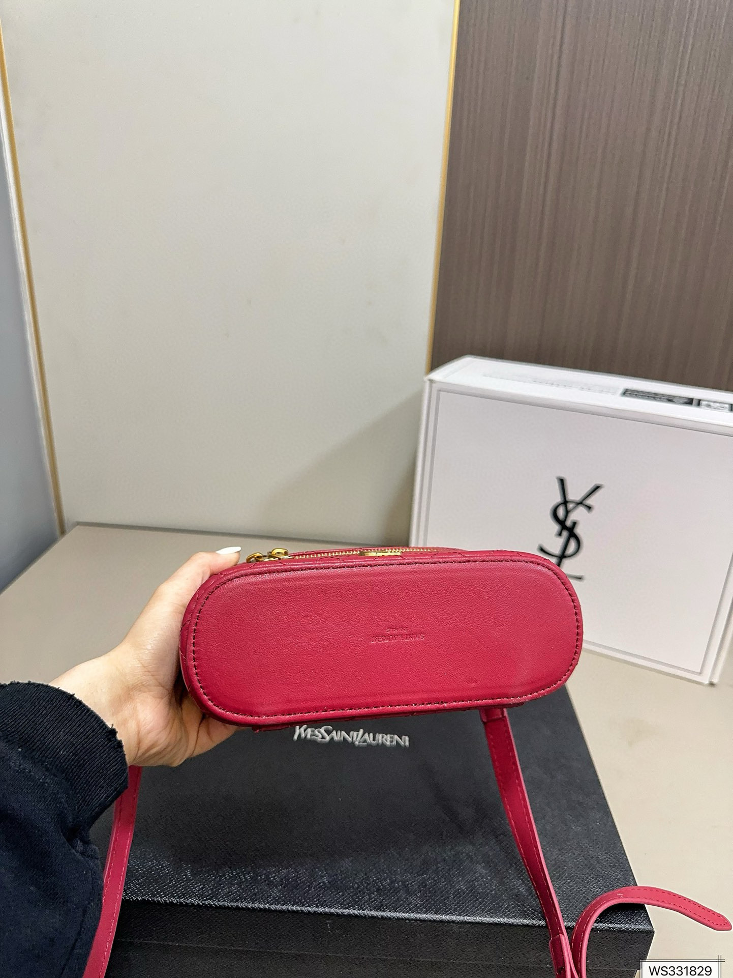YSL 86$ ID:A0080 gallery