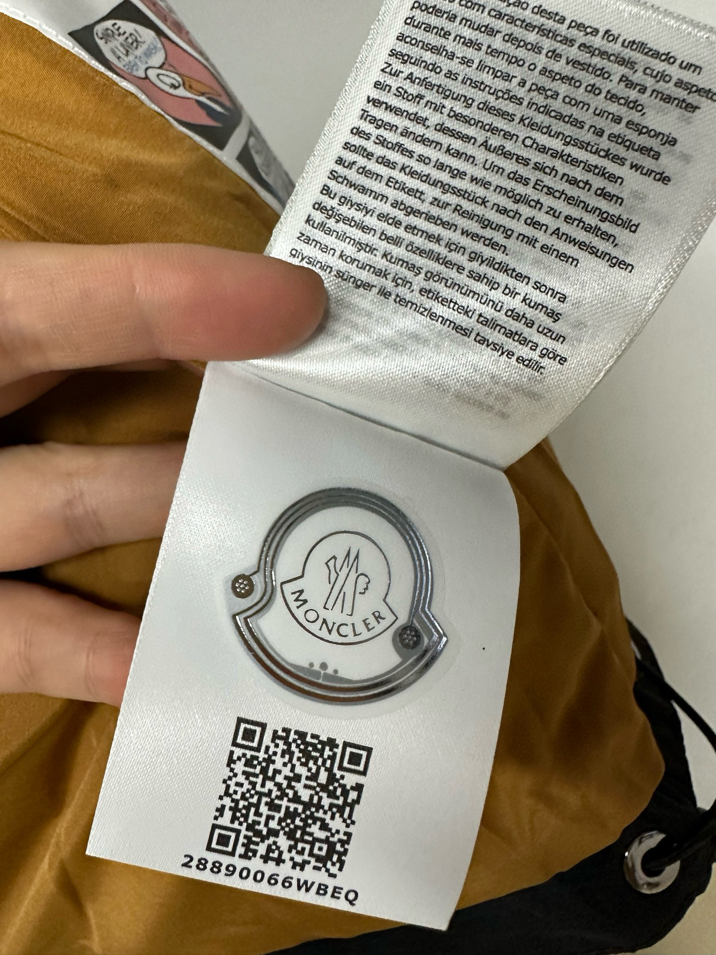 moncler 185$ ID：A0085 gallery