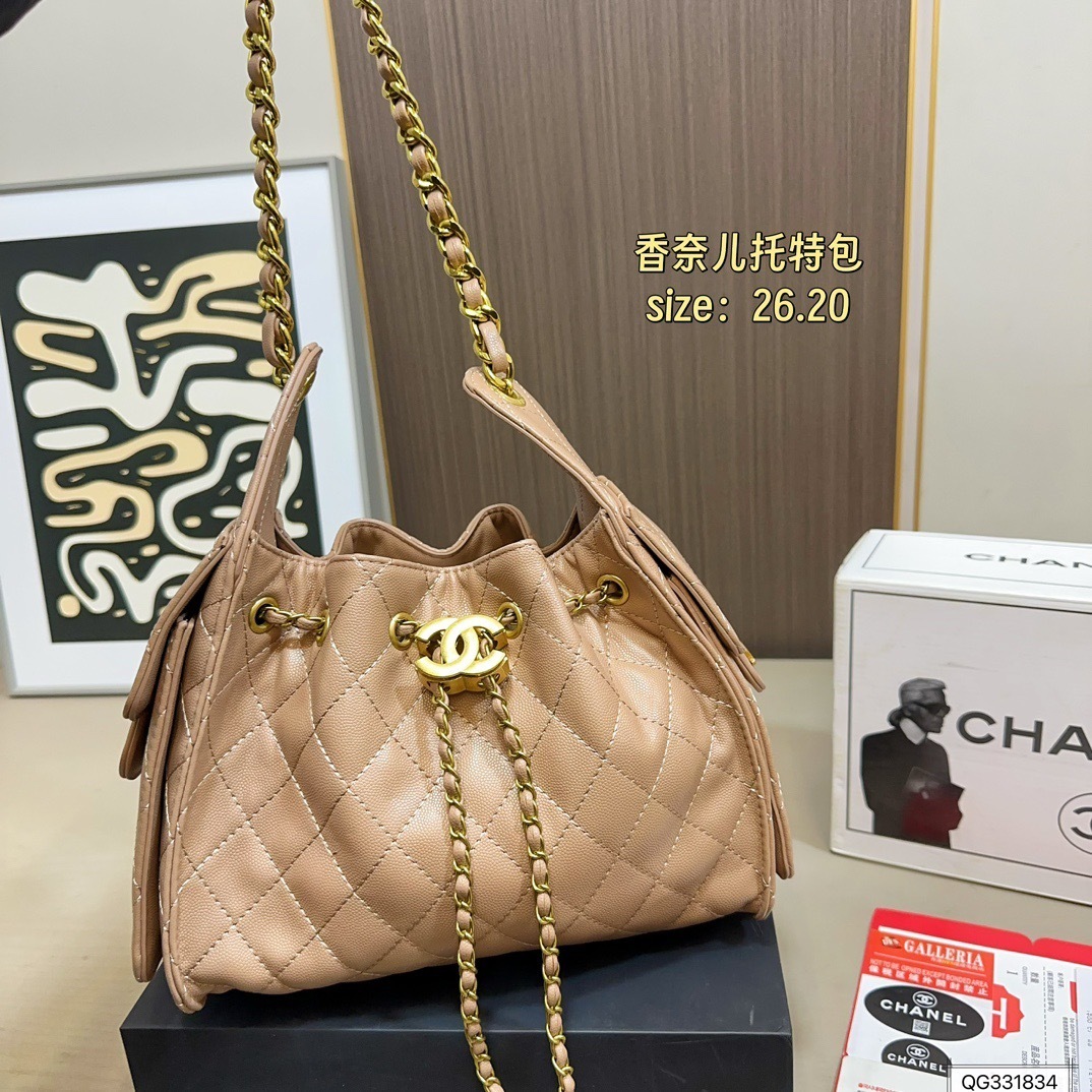 Chanel       $85      ID:8691 gallery
