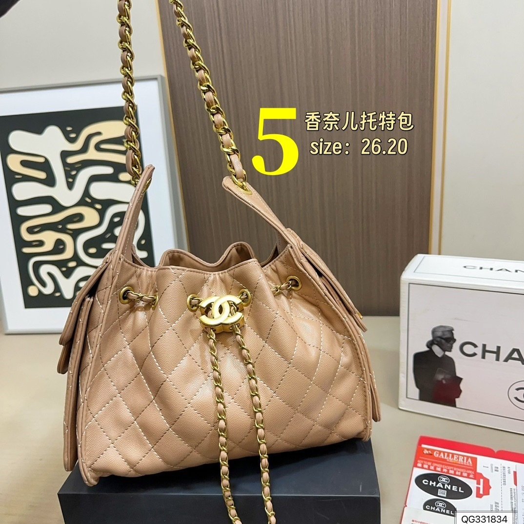 Chanel       $85      ID:8691 gallery