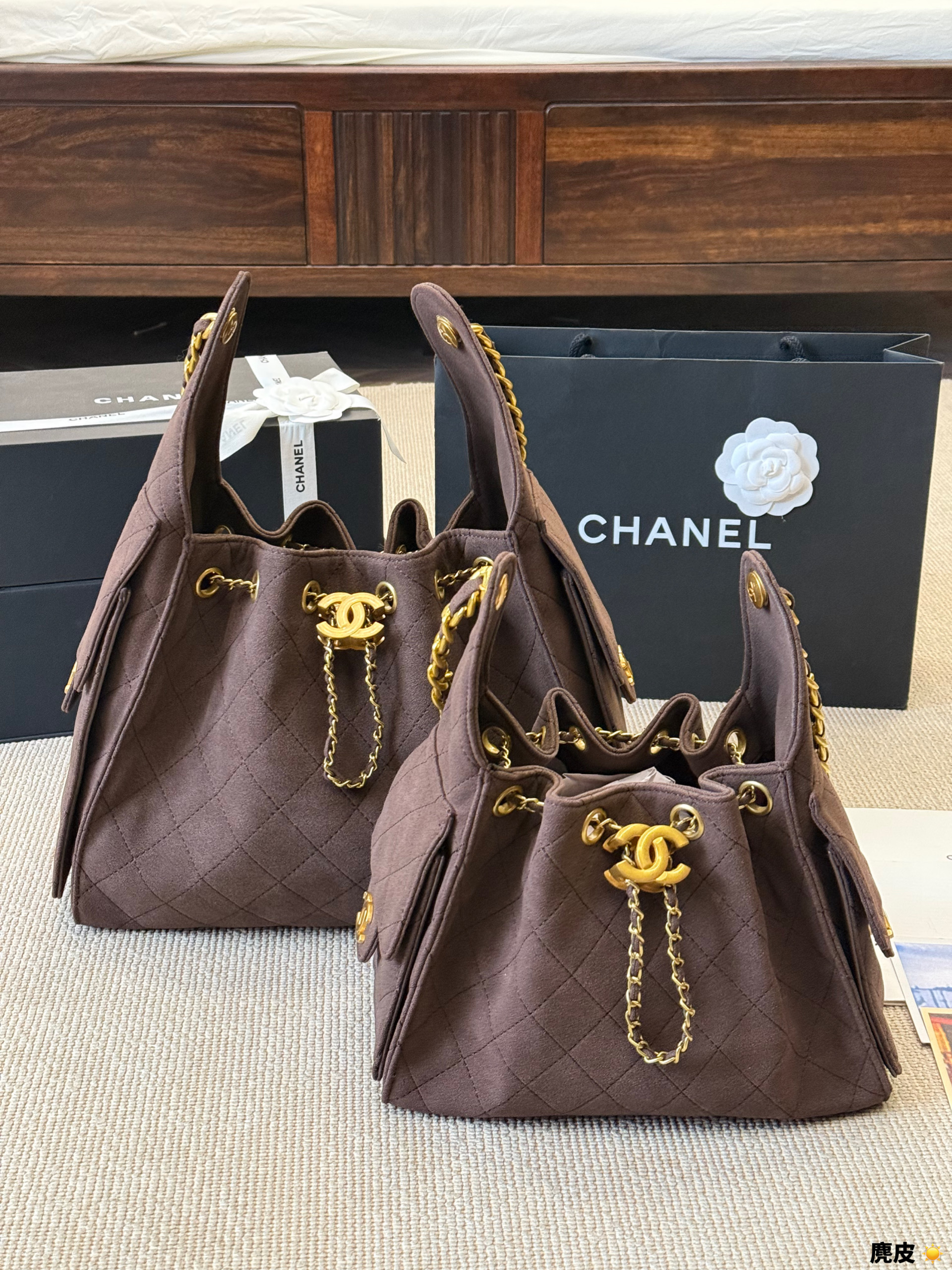 Chanel       $95      ID:8689 gallery