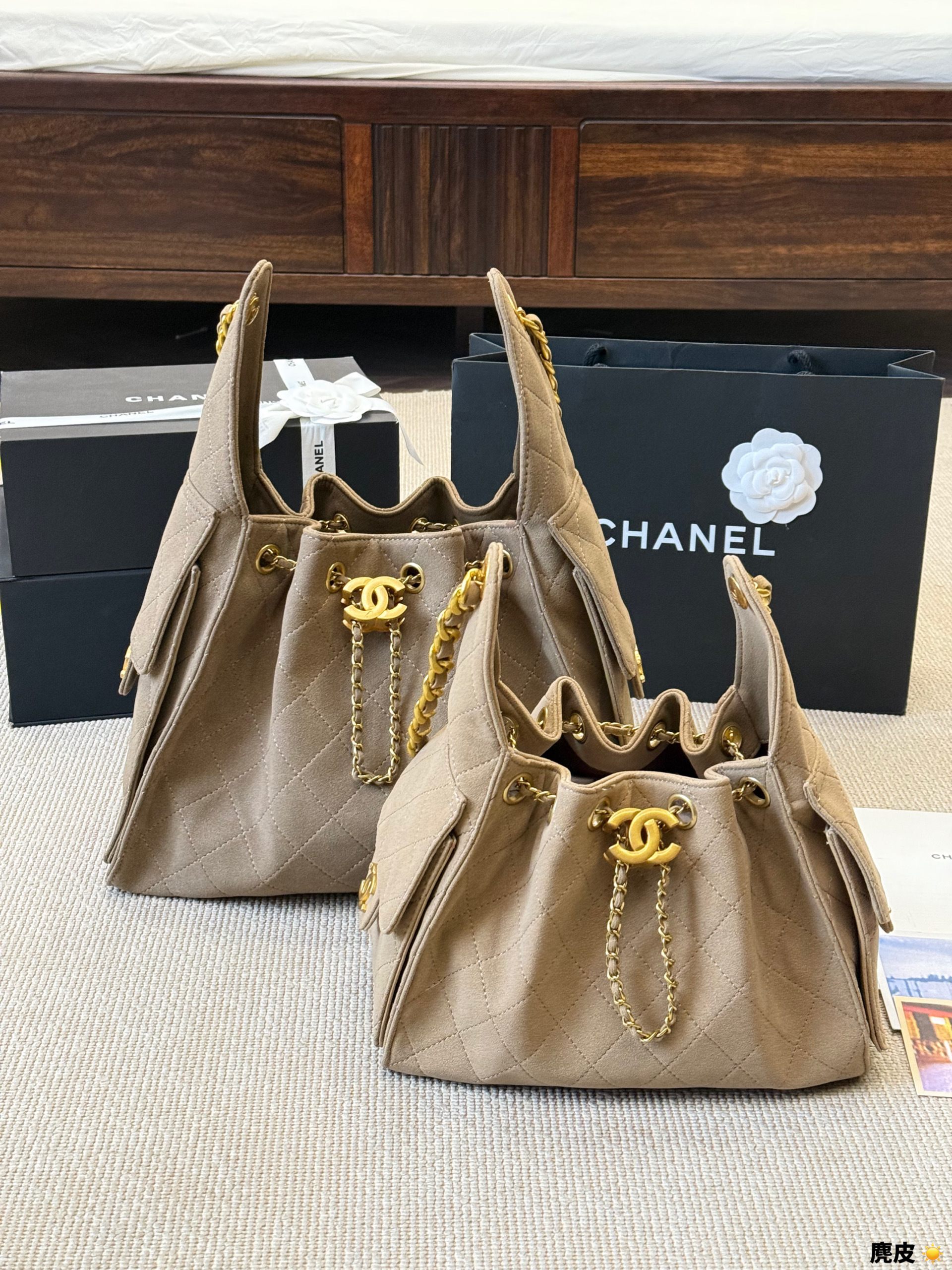 Chanel       $95      ID:8689 gallery