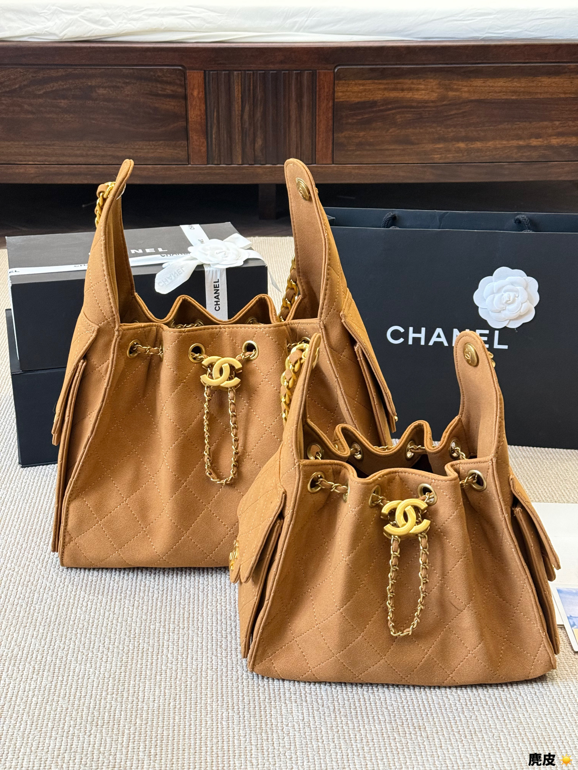 Chanel       $95      ID:8689 gallery
