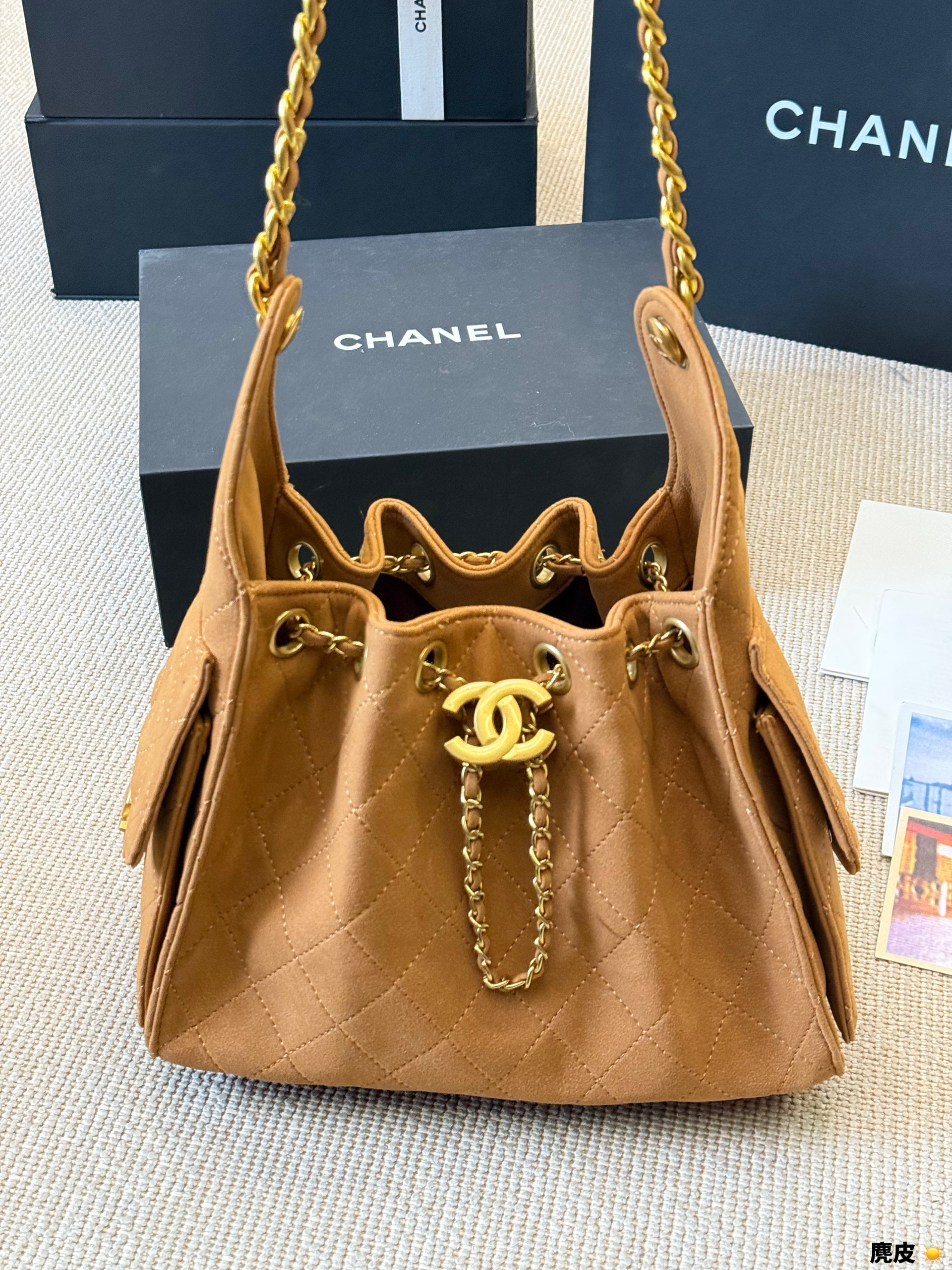Chanel       $95      ID:8689 gallery