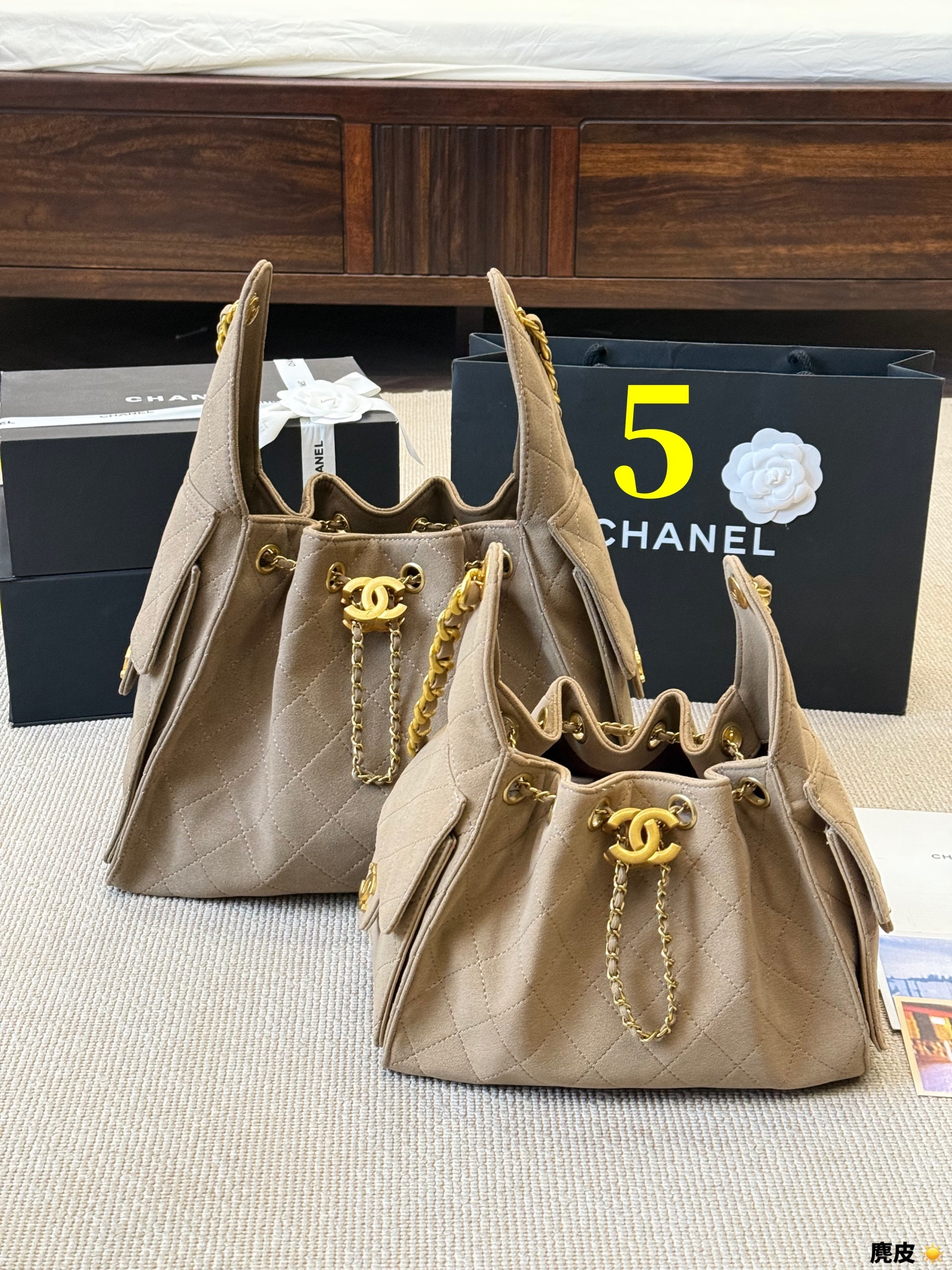 Chanel       $95      ID:8689 gallery