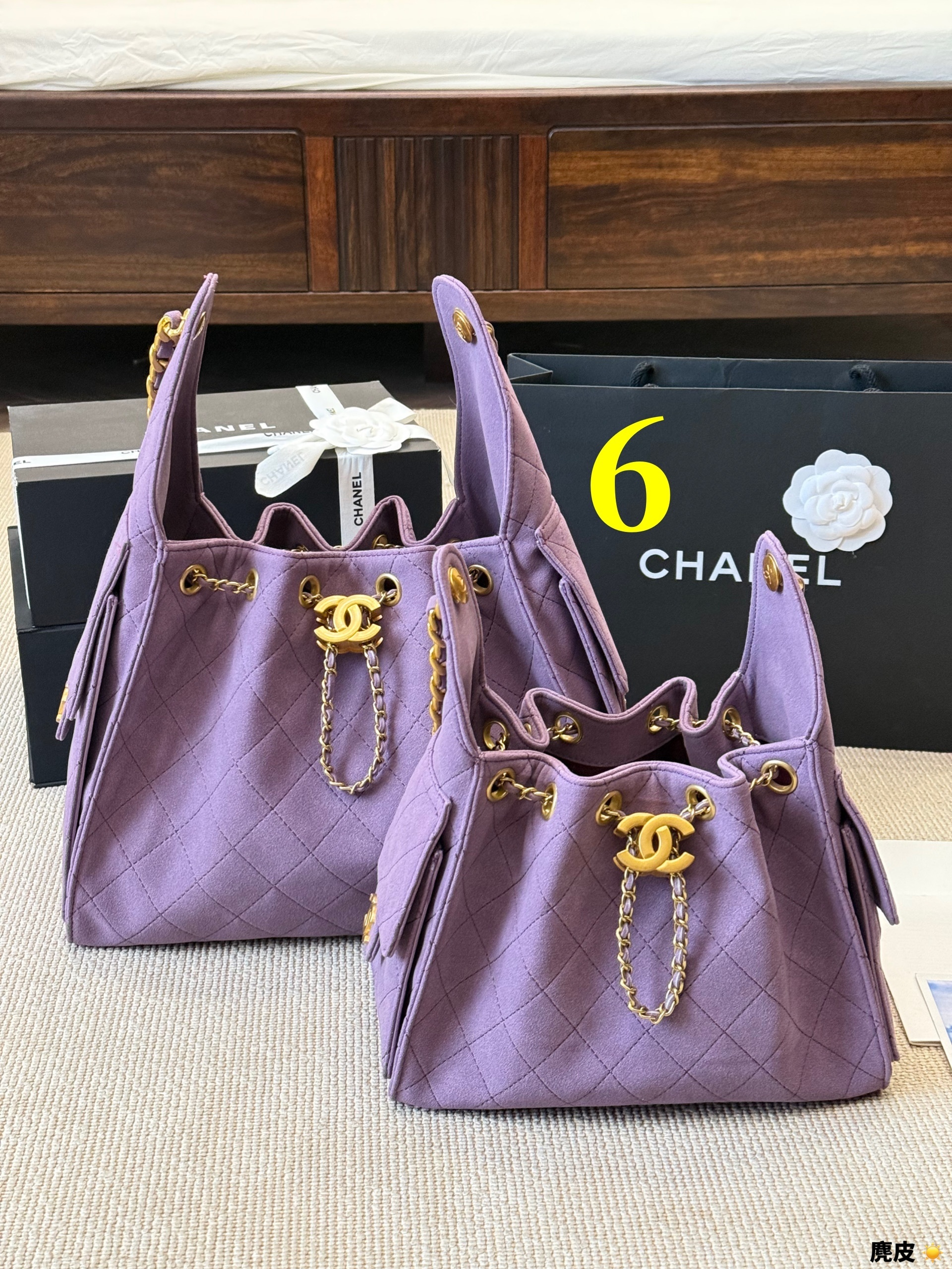 Chanel       $95      ID:8689 gallery