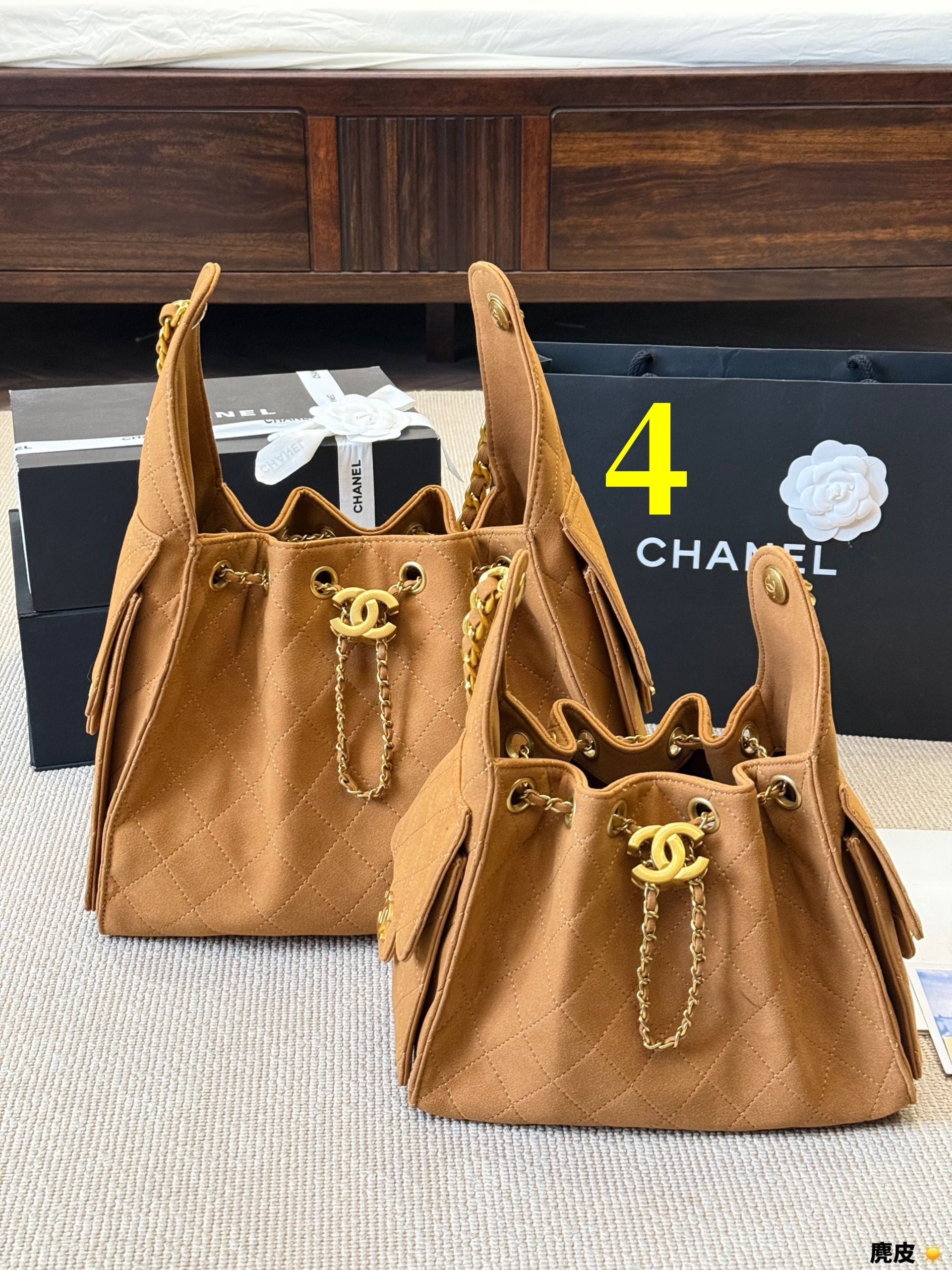 Chanel       $95      ID:8689 gallery