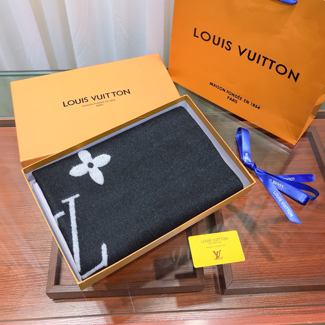 LV           $28         CODE:10371 gallery