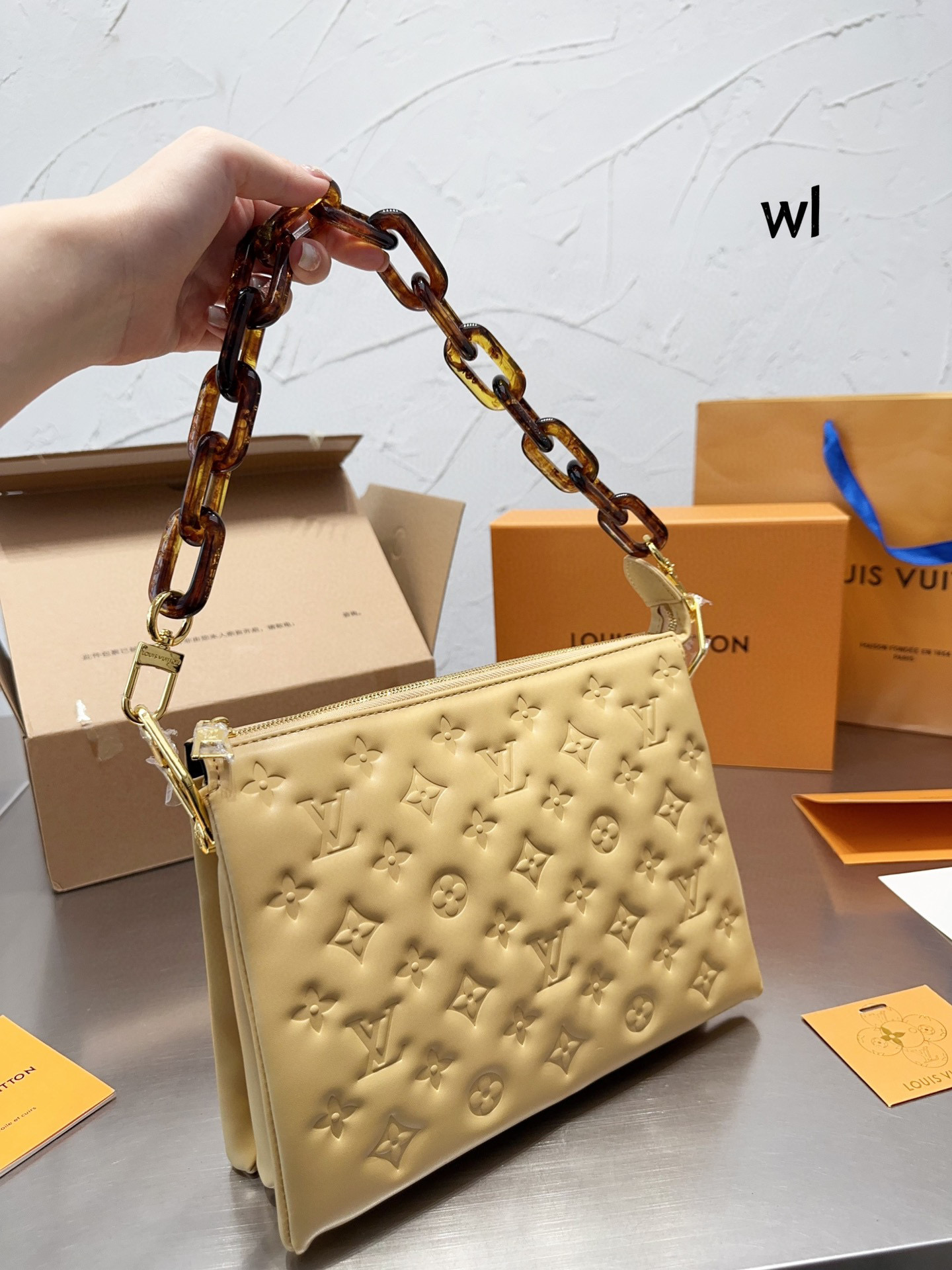 LV $110 code:14834 gallery