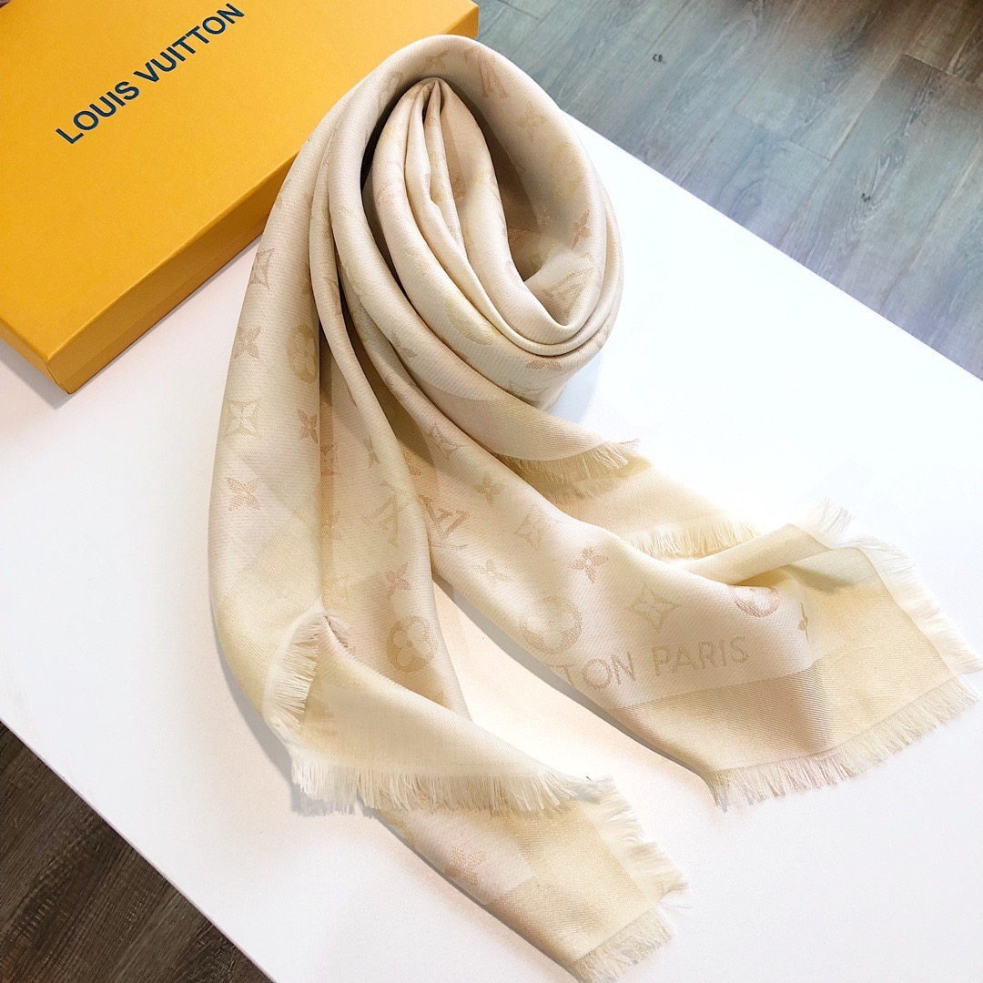 LV $40  code:14969 gallery
