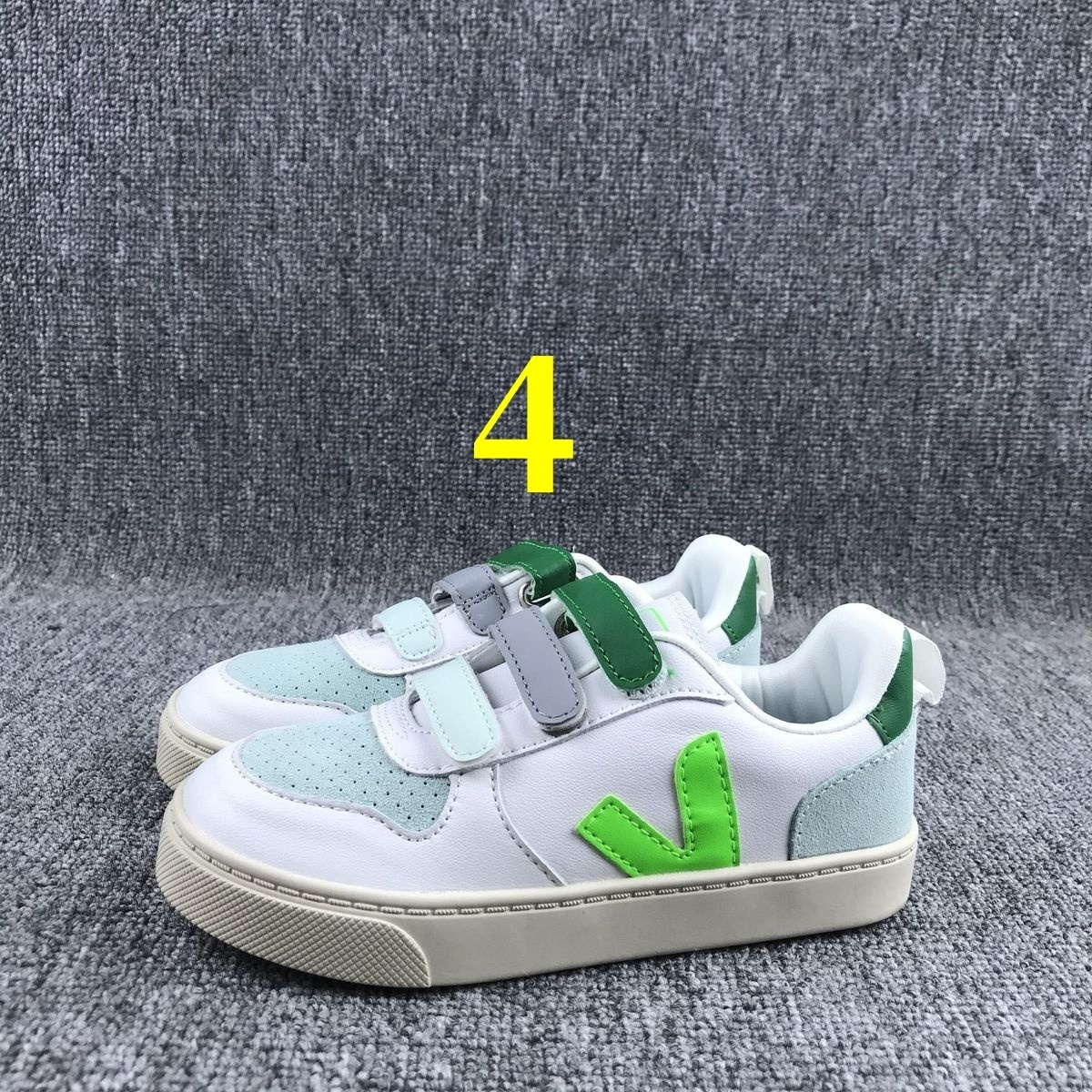 V      $44     ID:8706 gallery