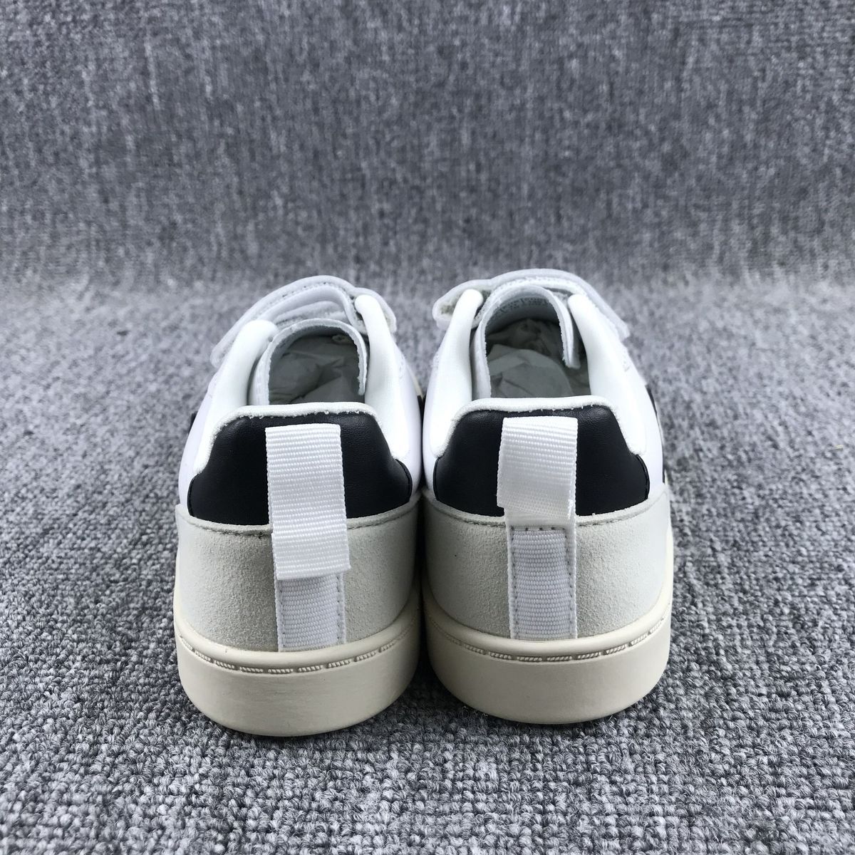 V      $44     ID:8706 gallery