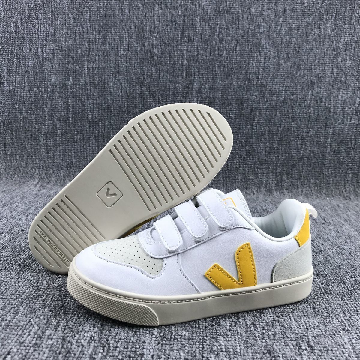 V      $44     ID:8706 gallery