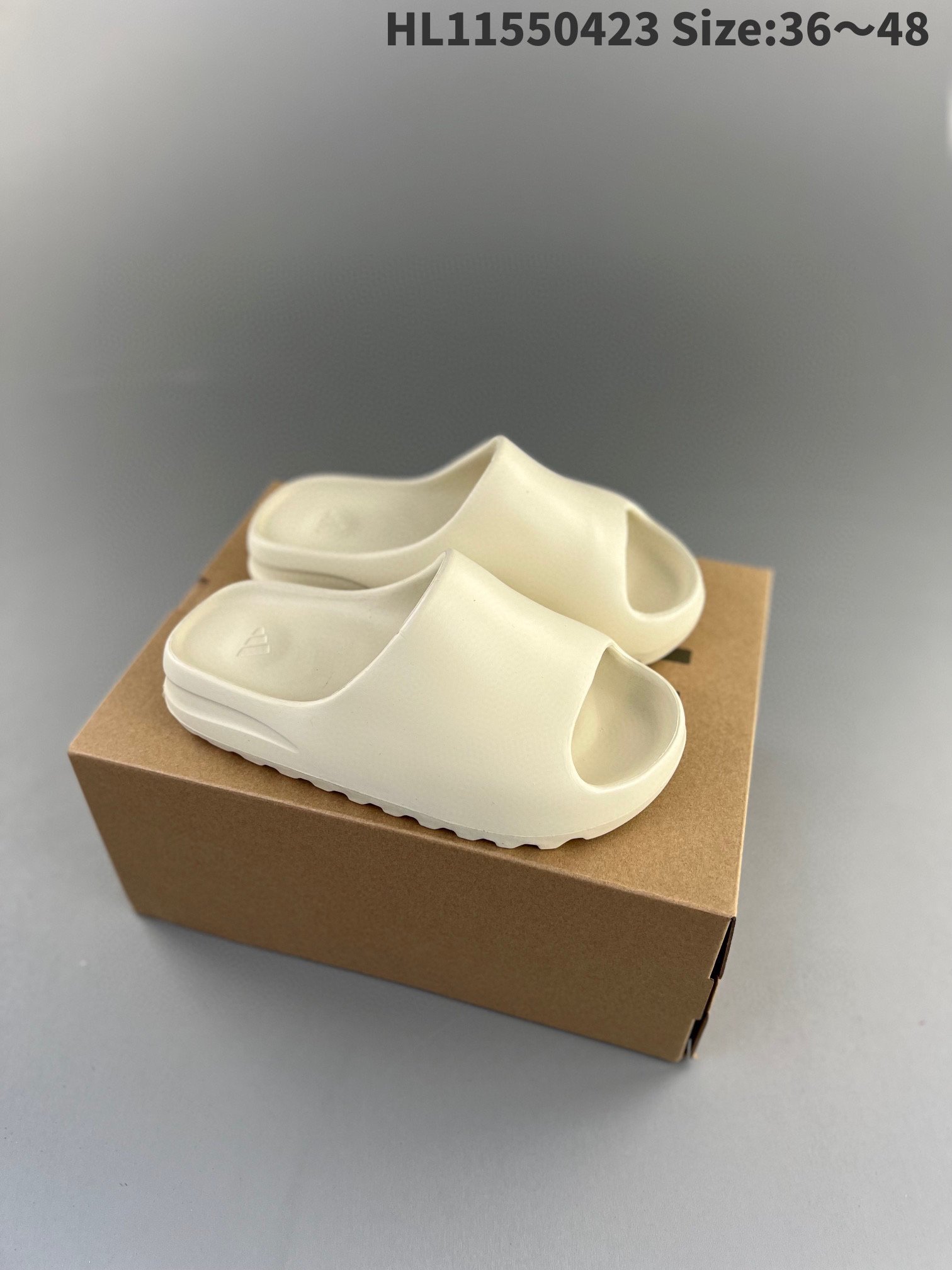Yeezy          33$              ID:4058 gallery