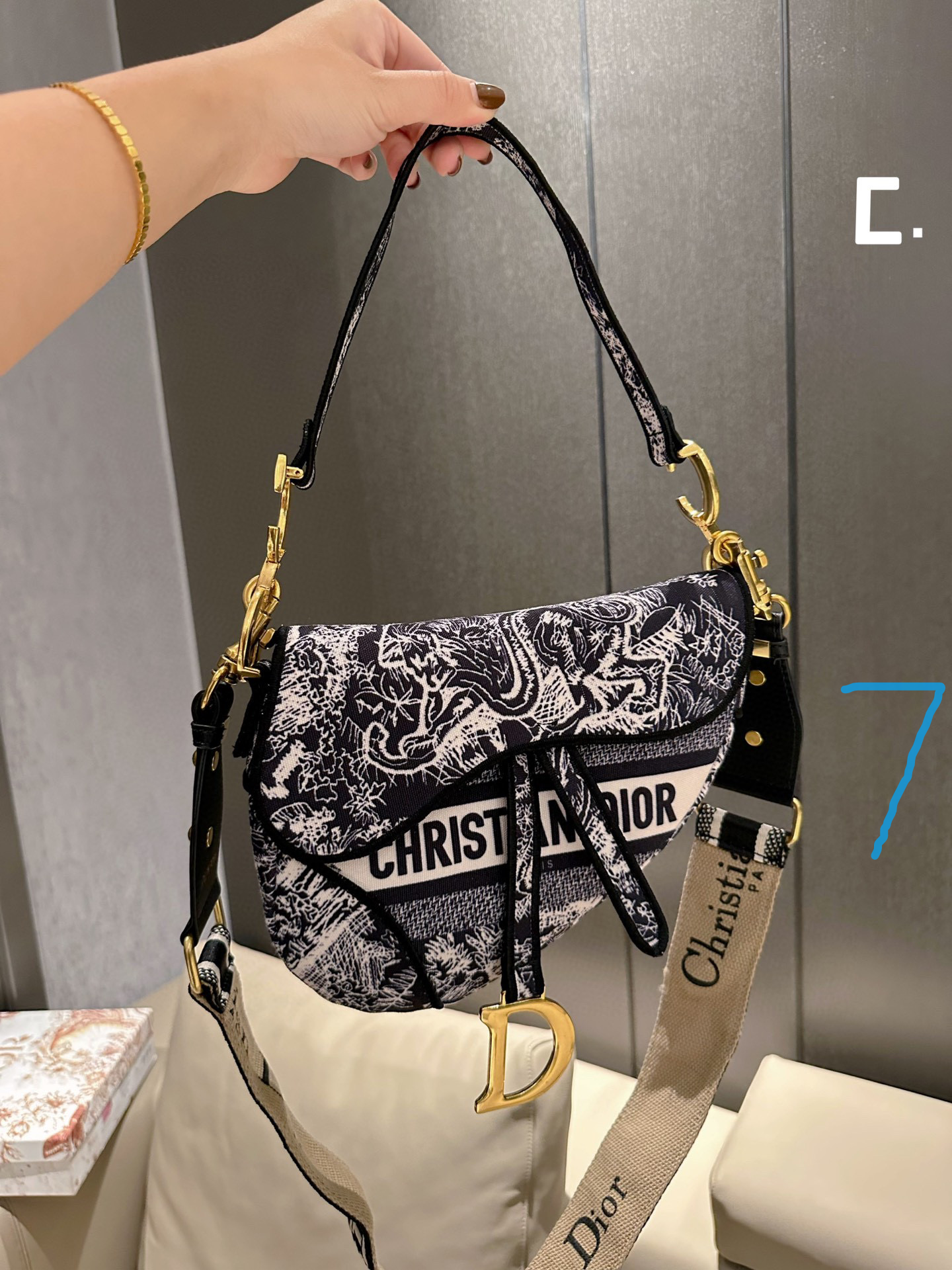 $75 code:11205 gallery